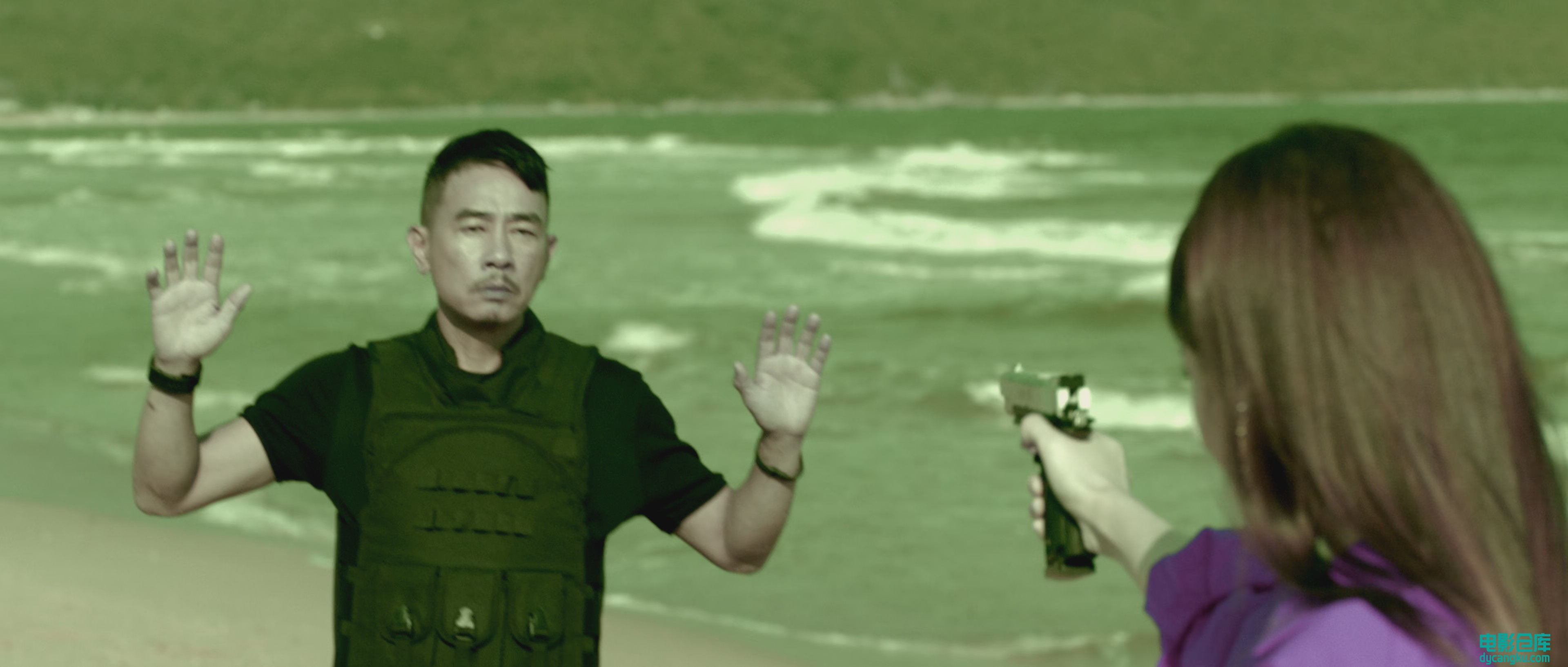 重装战警.杜比视界版.4K.H265.国粤双语.HD中字无水印[电影仓库dycangku.com].mp4_snap.jpg