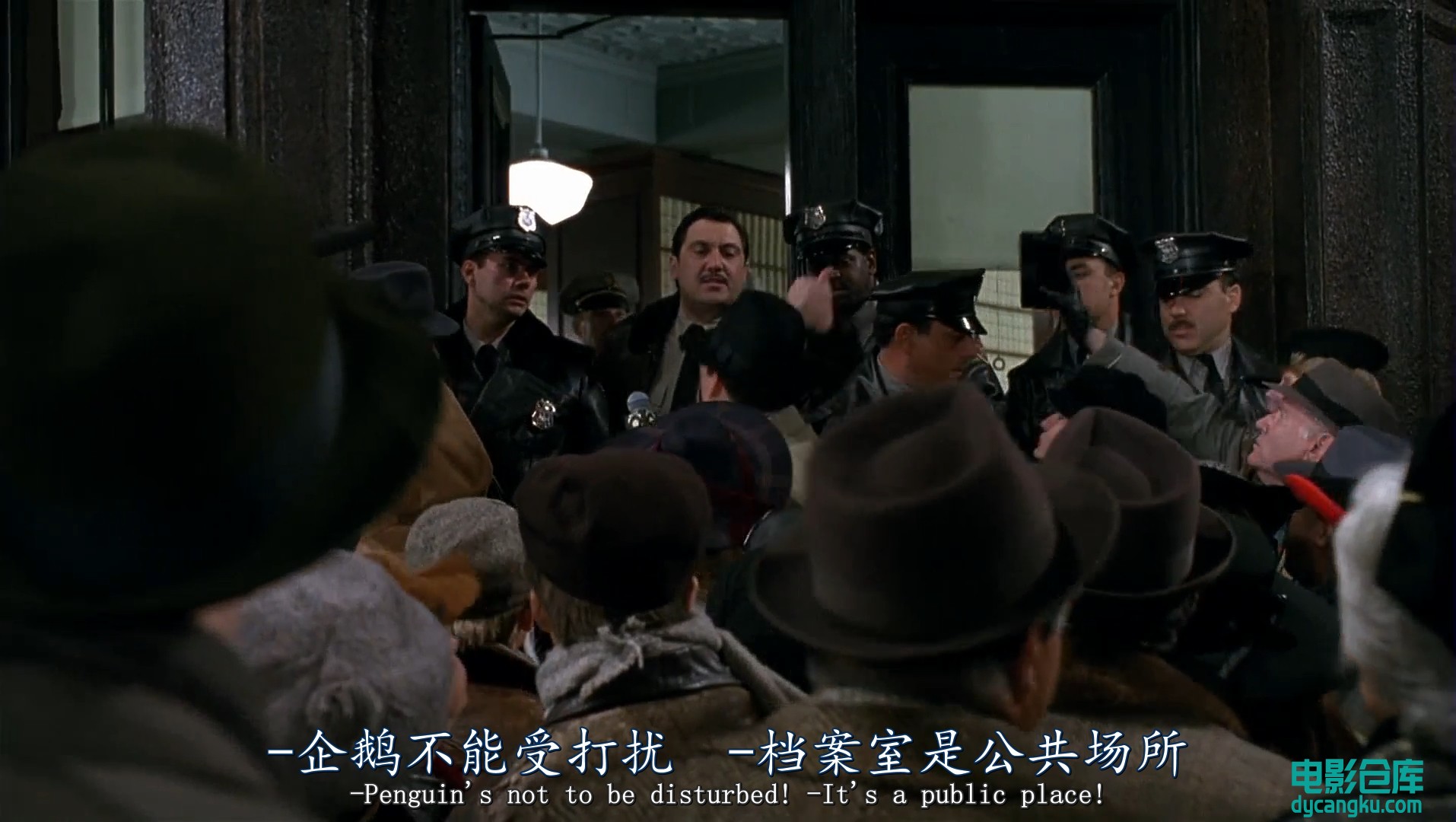 [电影仓库dycangku.com]1992 蝙蝠侠归来.mkv_snapshot_00.37.22.295.jpg