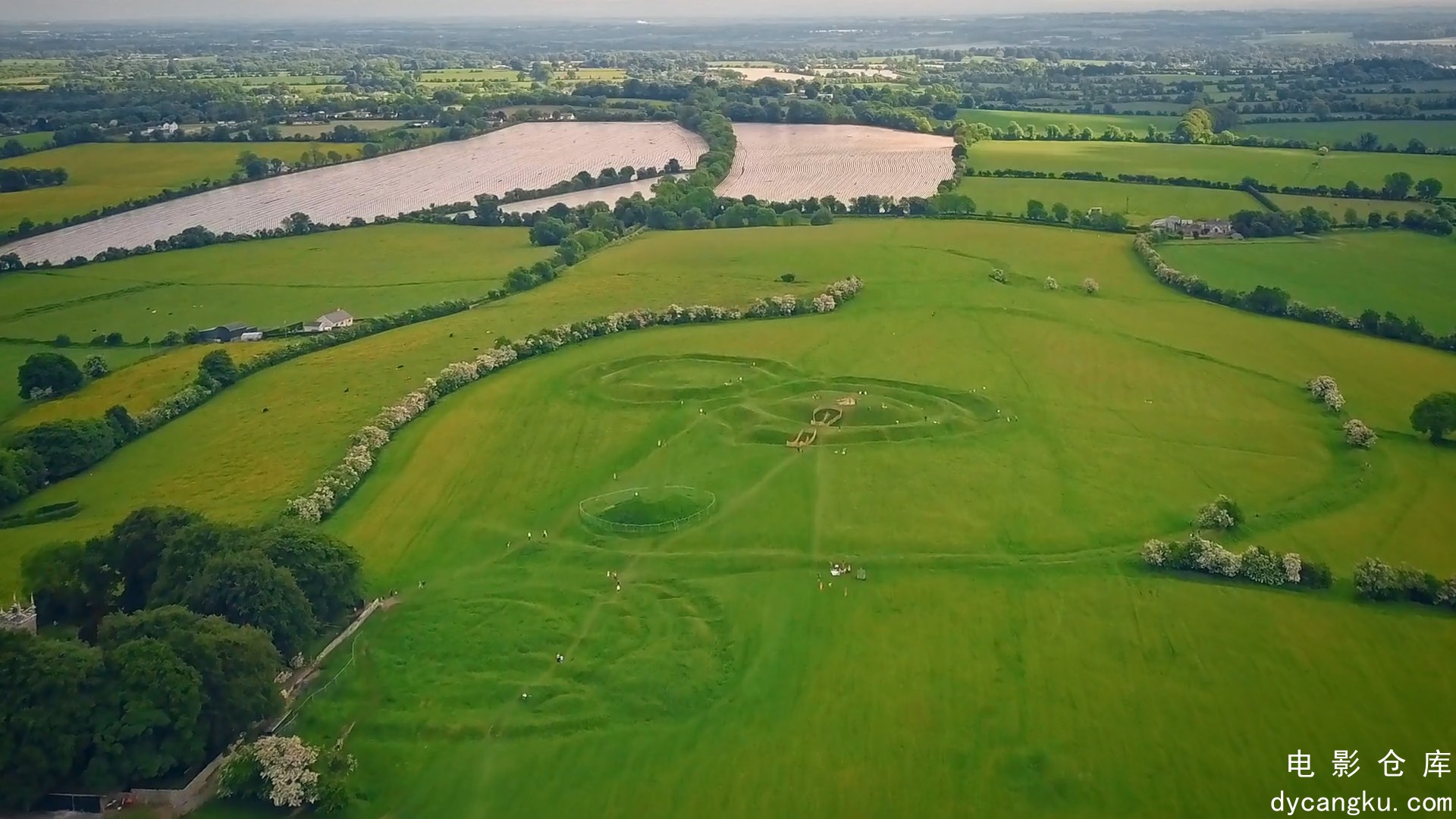 [电影仓库dycangku.com]鸟瞰欧洲.爱尔兰.Europe.From.Above.S03E01.Ireland.1080p.DSN.jpg