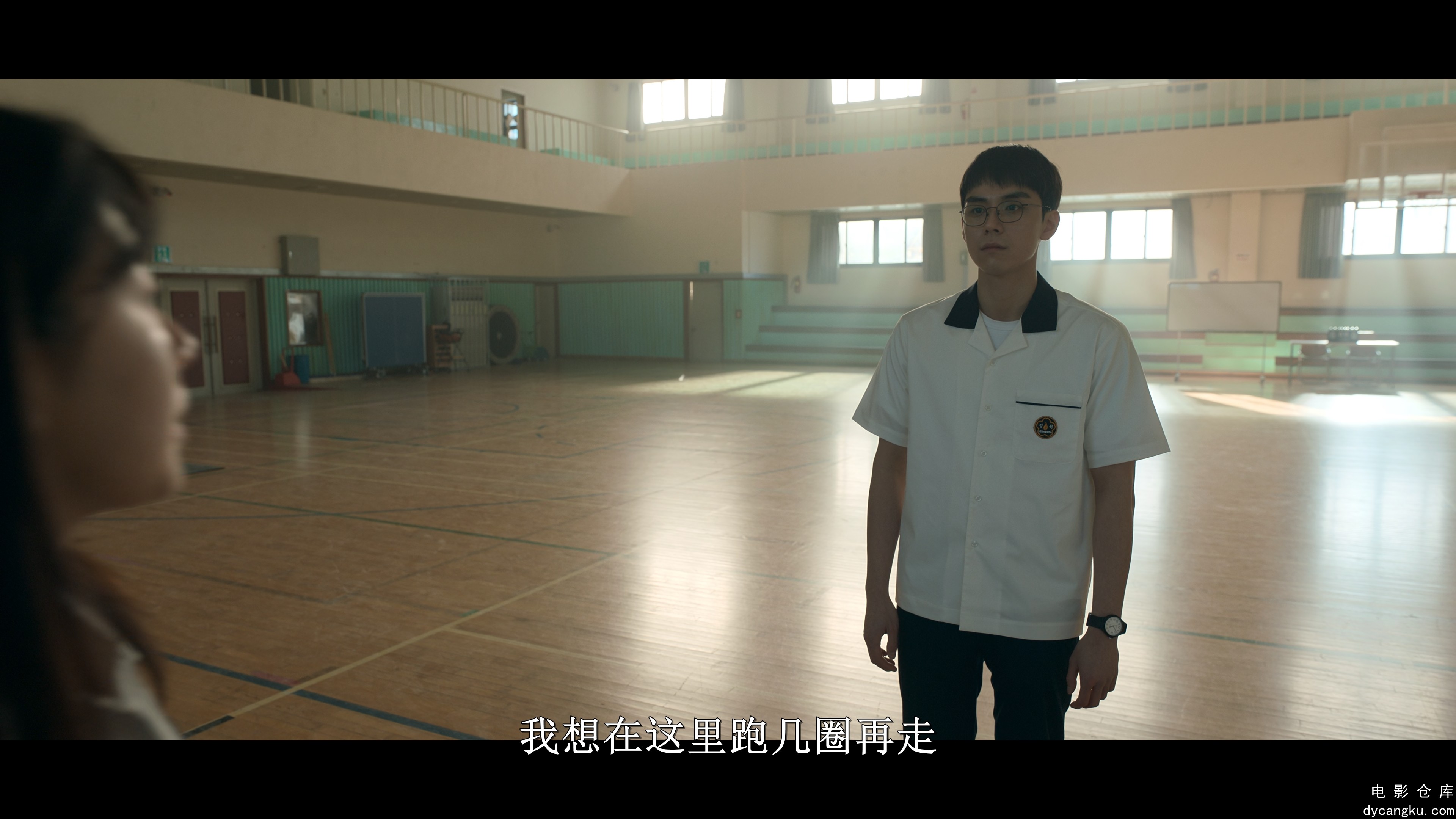 [电影仓库dycangku.com]超能异族Moving.S01E01.Senior.Year.2160p.Hulu.WEB-DL.DDP.5..jpg