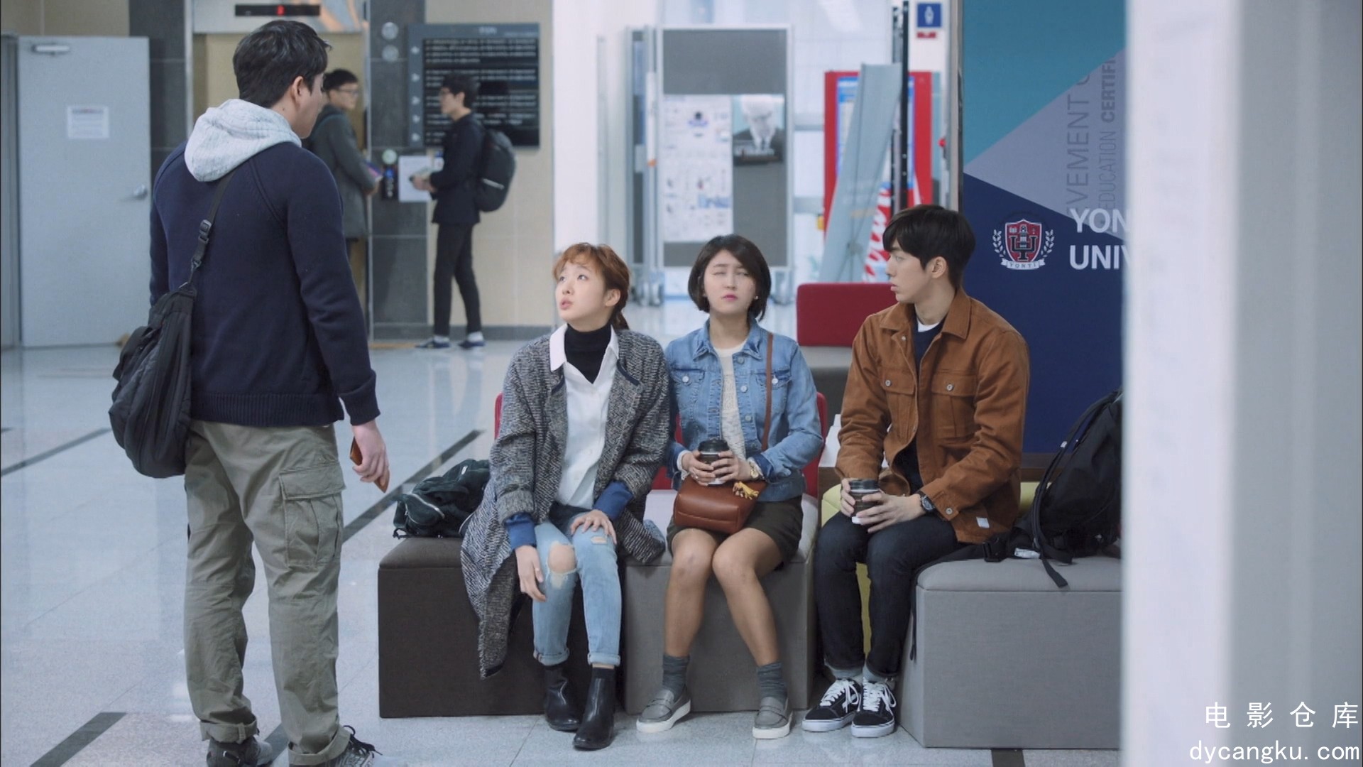 [电影仓库dycangku.com]Cheese.in.the.Trap.S01E01.Episode.1.1080p.DSNP.WEB-DL.AAC..jpg