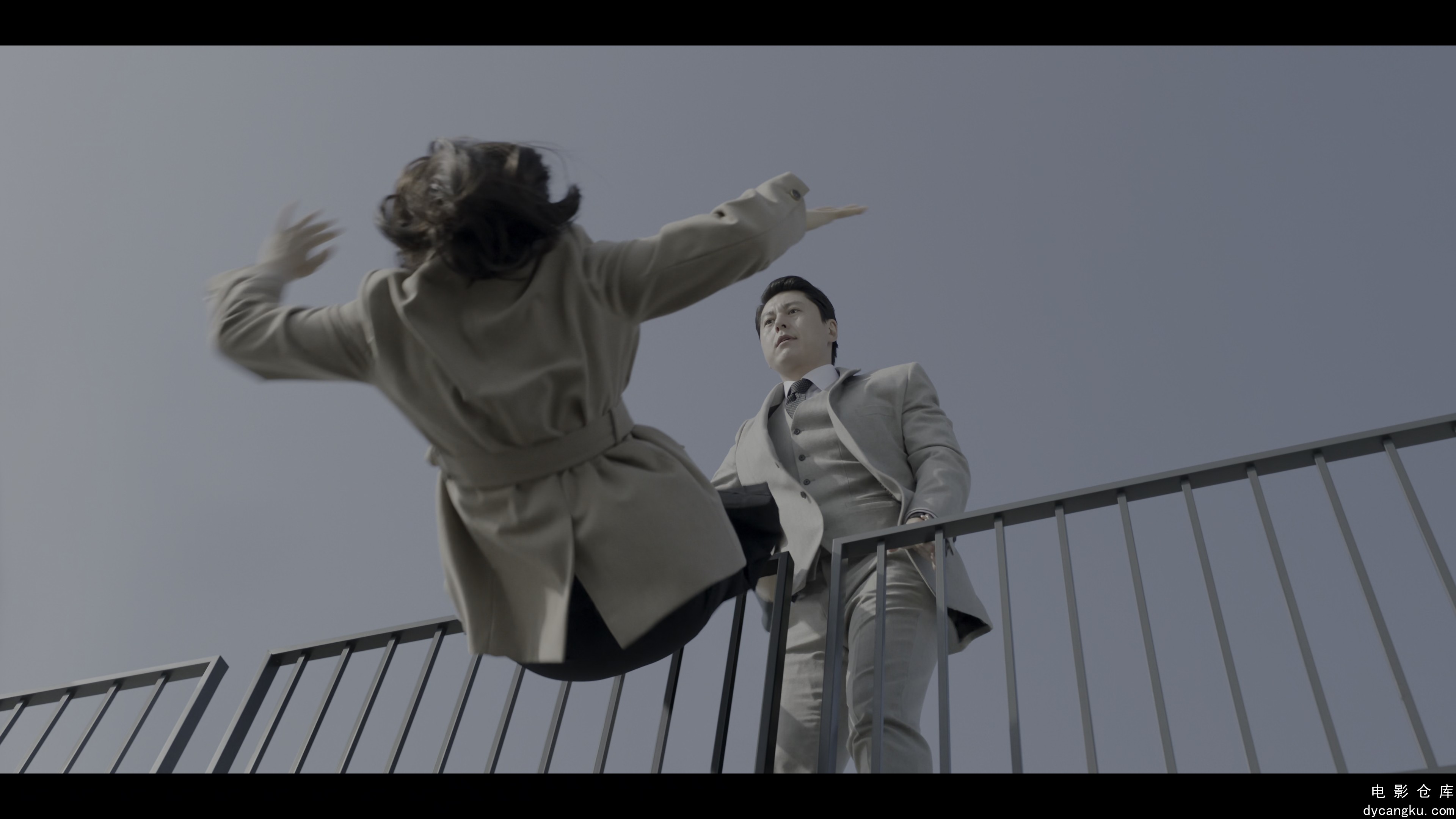 [电影仓库dycangku.com]Queenmaker.S01E11.Episode.11.2160p.NF.WEB-DL.DDP.5.1.HDR10.jpg