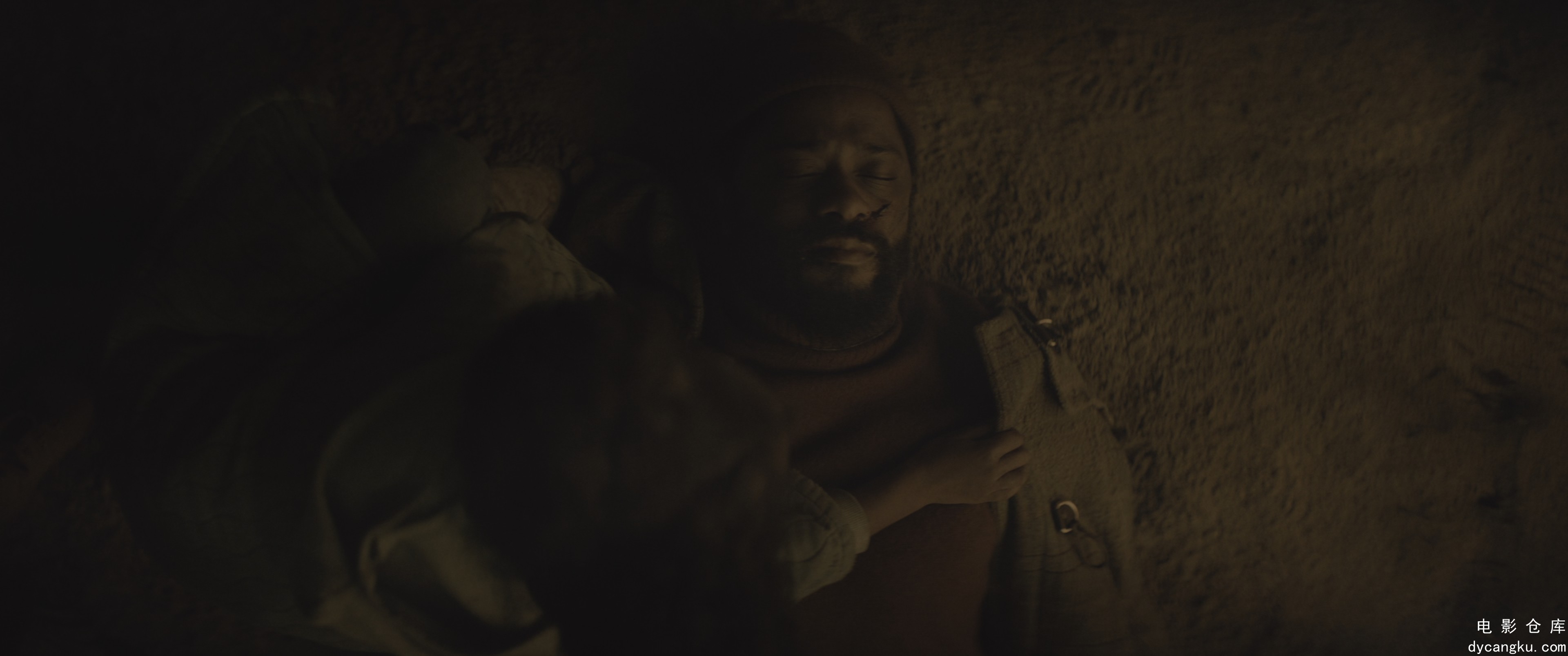 [电影仓库dycangku.com]The.Changeling.S01E08.Battle.of.the.Island.2160p.Apple.TV .jpg