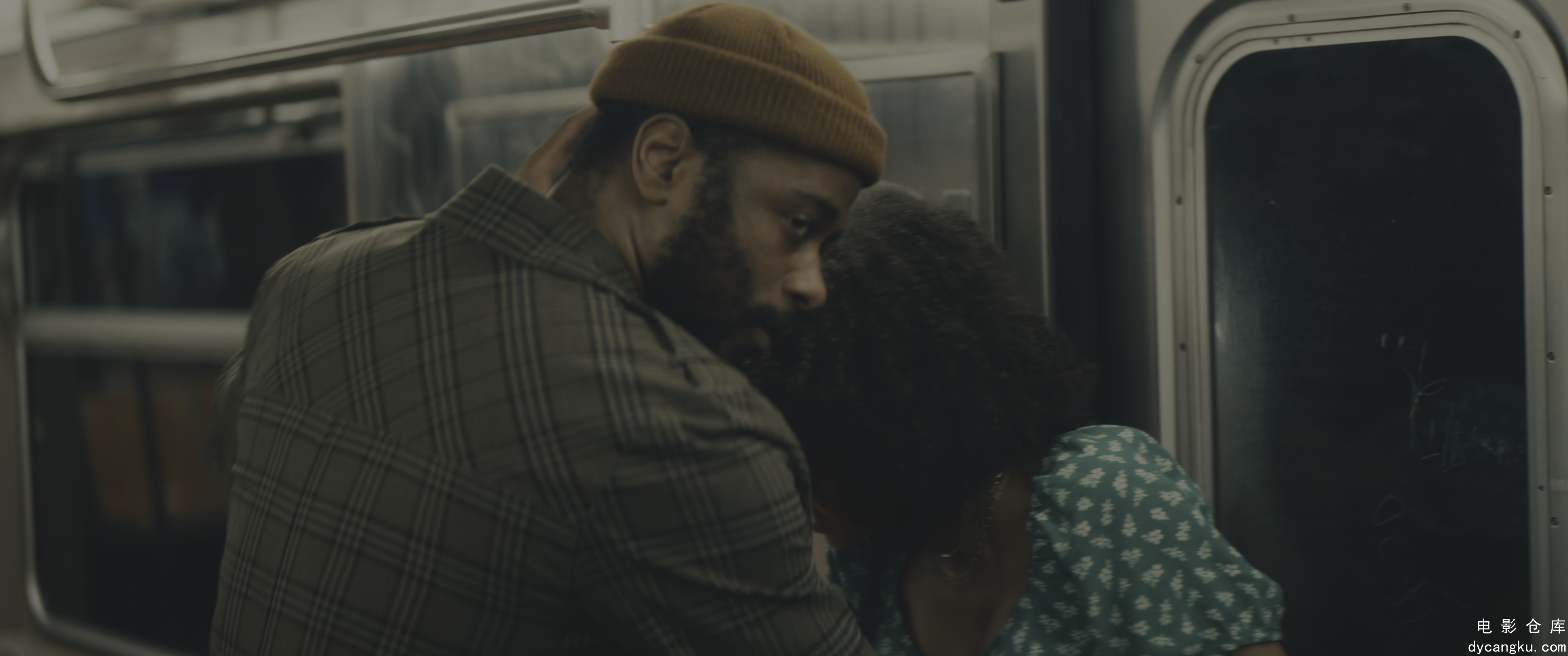 [电影仓库dycangku.com]The.Changeling.S01E01.First.Comes.Love.2160p.Apple.TV .WEB.jpg