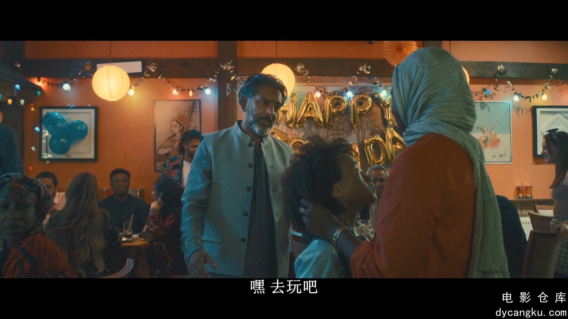 [电影仓库dycangku.com]Bodies.S01E01.Youre.Dead.Already.1080p.NF.WEB-DL.DDP.5.1.A.jpg