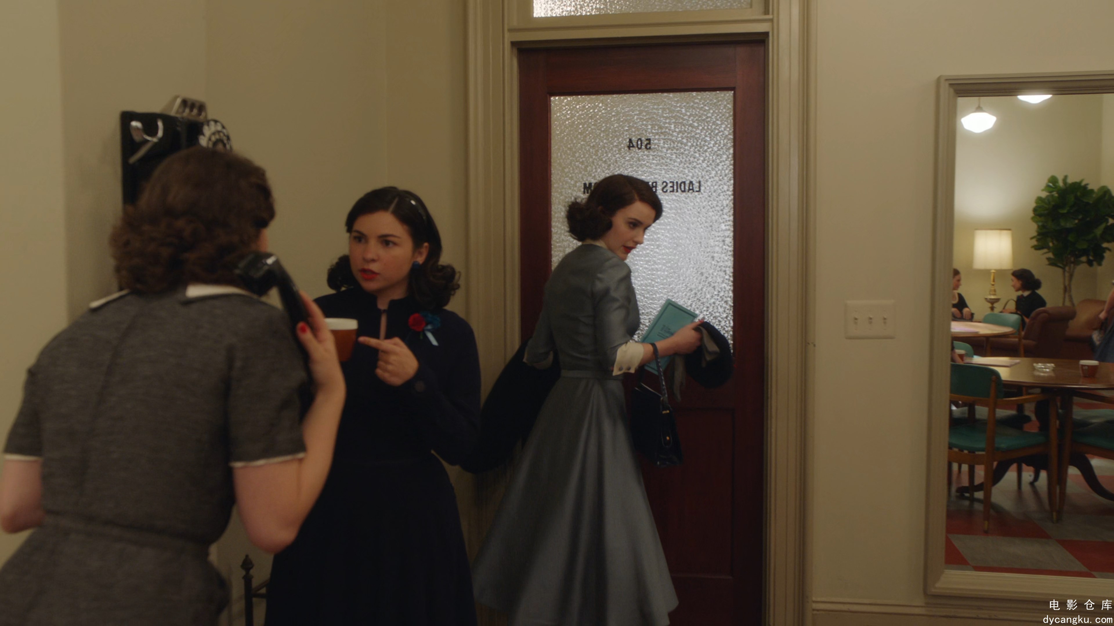 [电影仓库dycangku.com]The.Marvelous.Mrs.Maisel.S01E05.2017.Amazon.WEB-DL.4k.x265.jpg