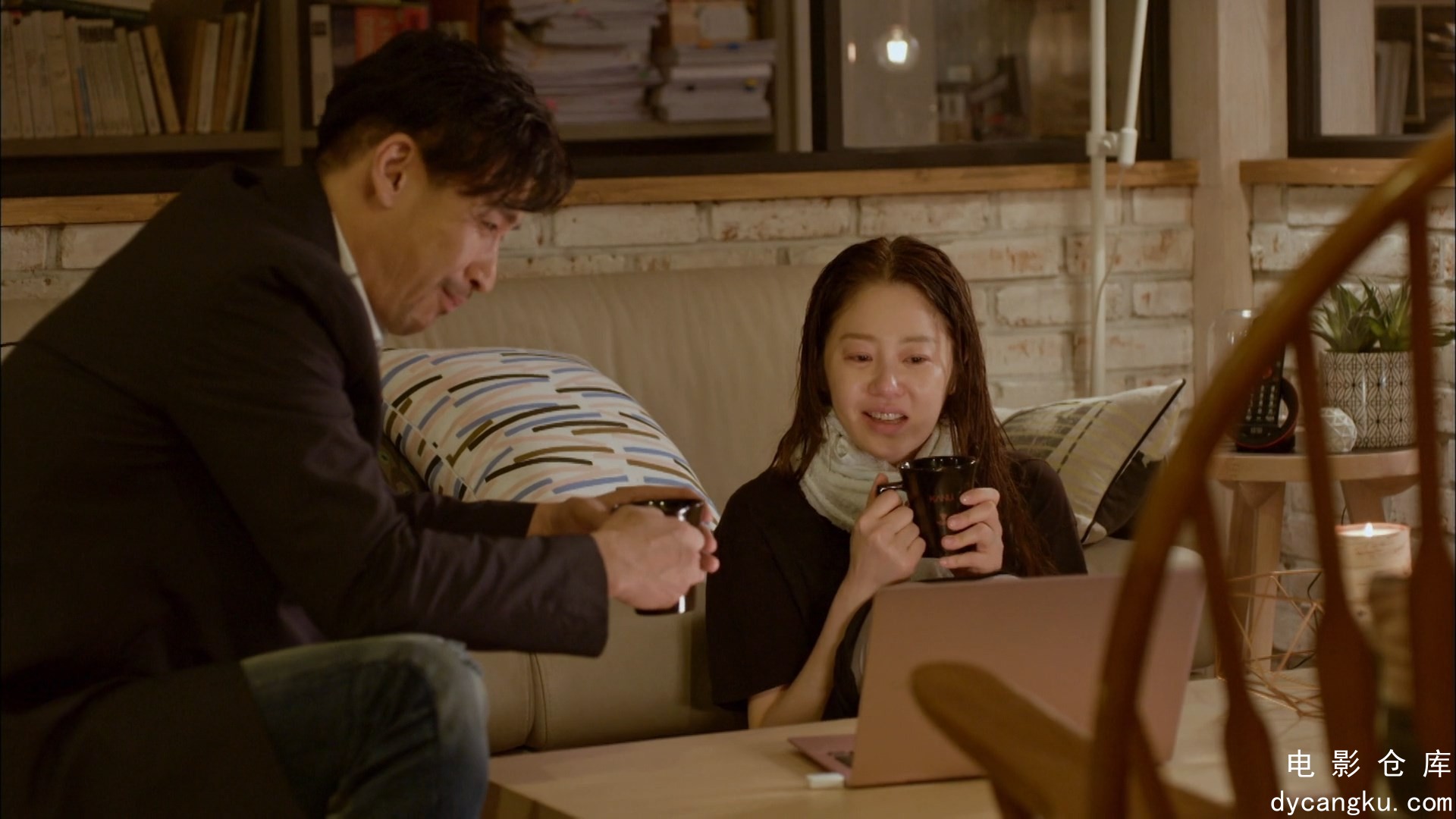 [电影仓库dycangku.com]Dear.My.Friends.S01E06.Episode.6.1080p.DSNP.WEB-DL.AAC.2.0.jpg
