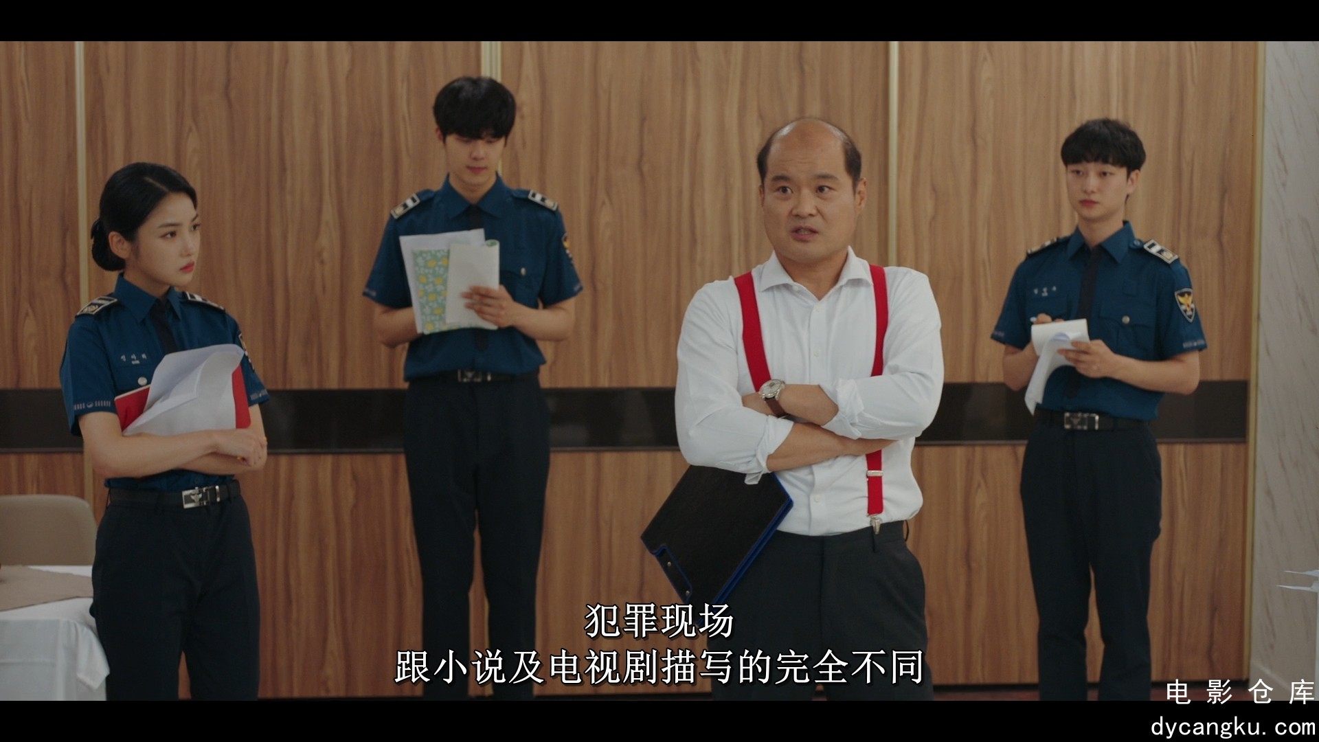 [电影仓库dycangku.com]Rookie.Cops.S01E09.Episode.9.1080p.DSNP.WEB-DL.DDP.5.1.H.2.jpg
