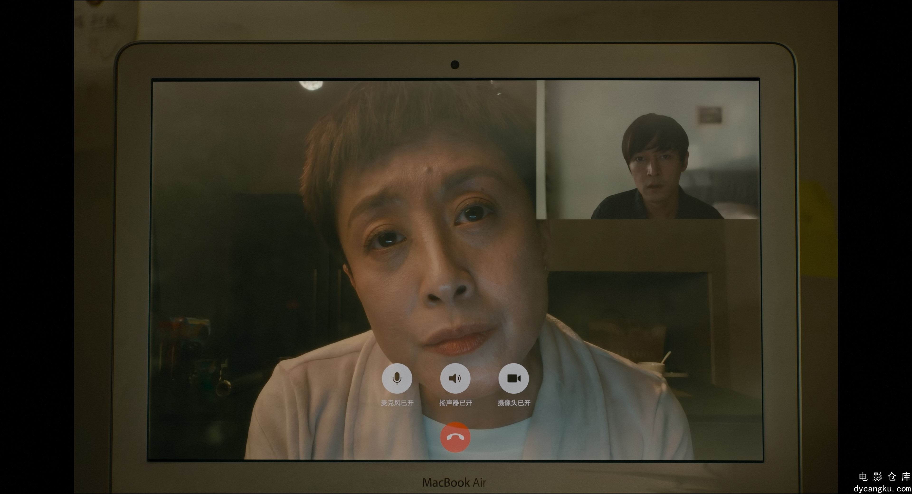 [电影仓库dycangku.com]All.Ears.2023.2160p.HQ.WEB-DL.H265.60fps.DDP5.1.mkv_snapsh.jpg