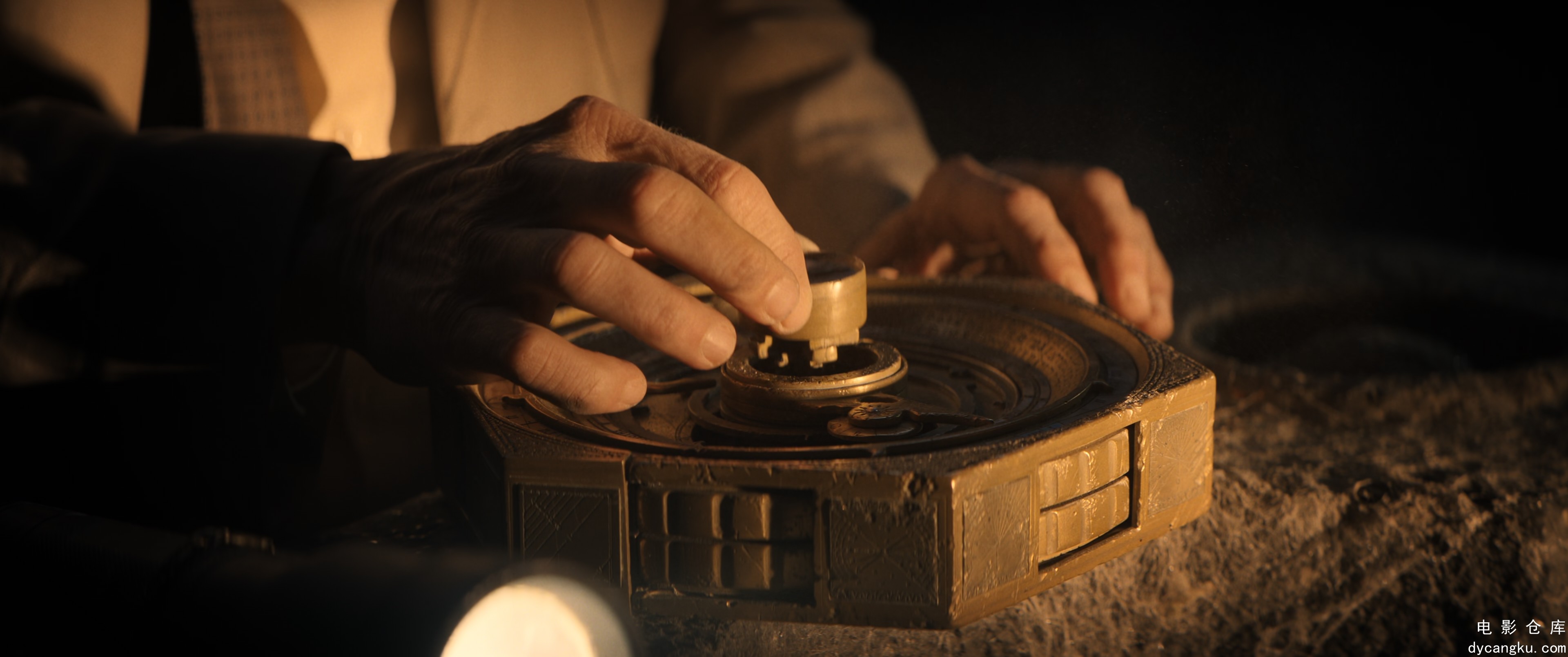 [电影仓库dycangku.com]Indiana.Jones.and.the.Dial.of.Destiny.2023.2160p.WEB-DL.DD.jpg