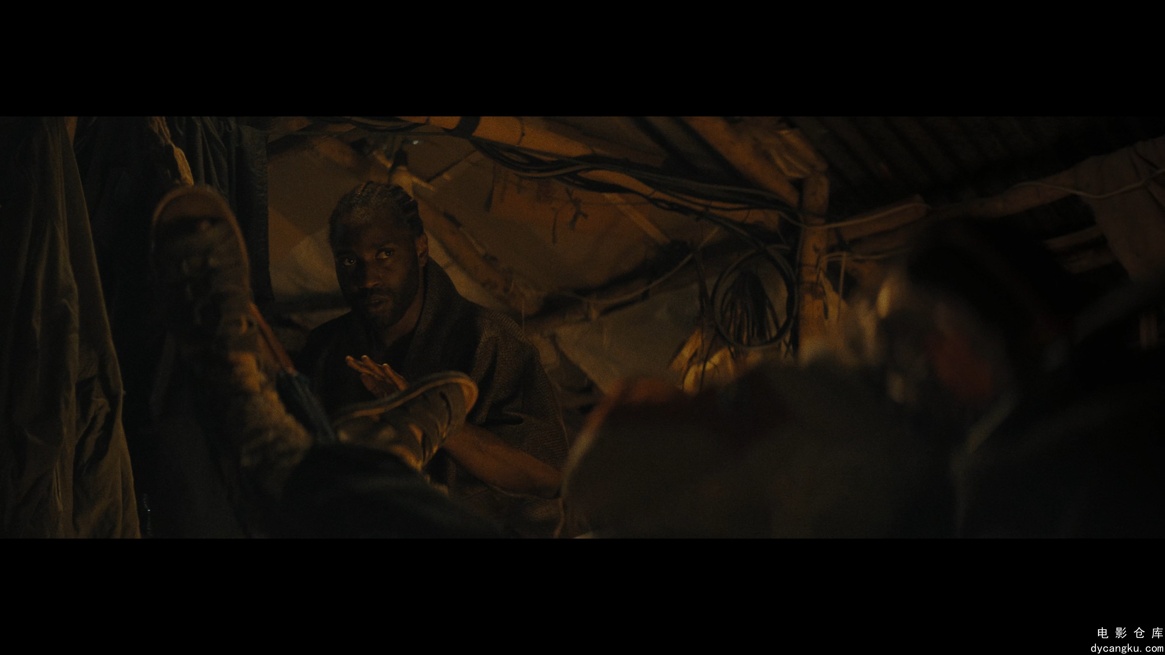 [电影仓库dycangku.com]The.Creator.2023.2160p.WEB-DL.DDP5.1.SDR.H265-AOC.mkv_snap.jpg