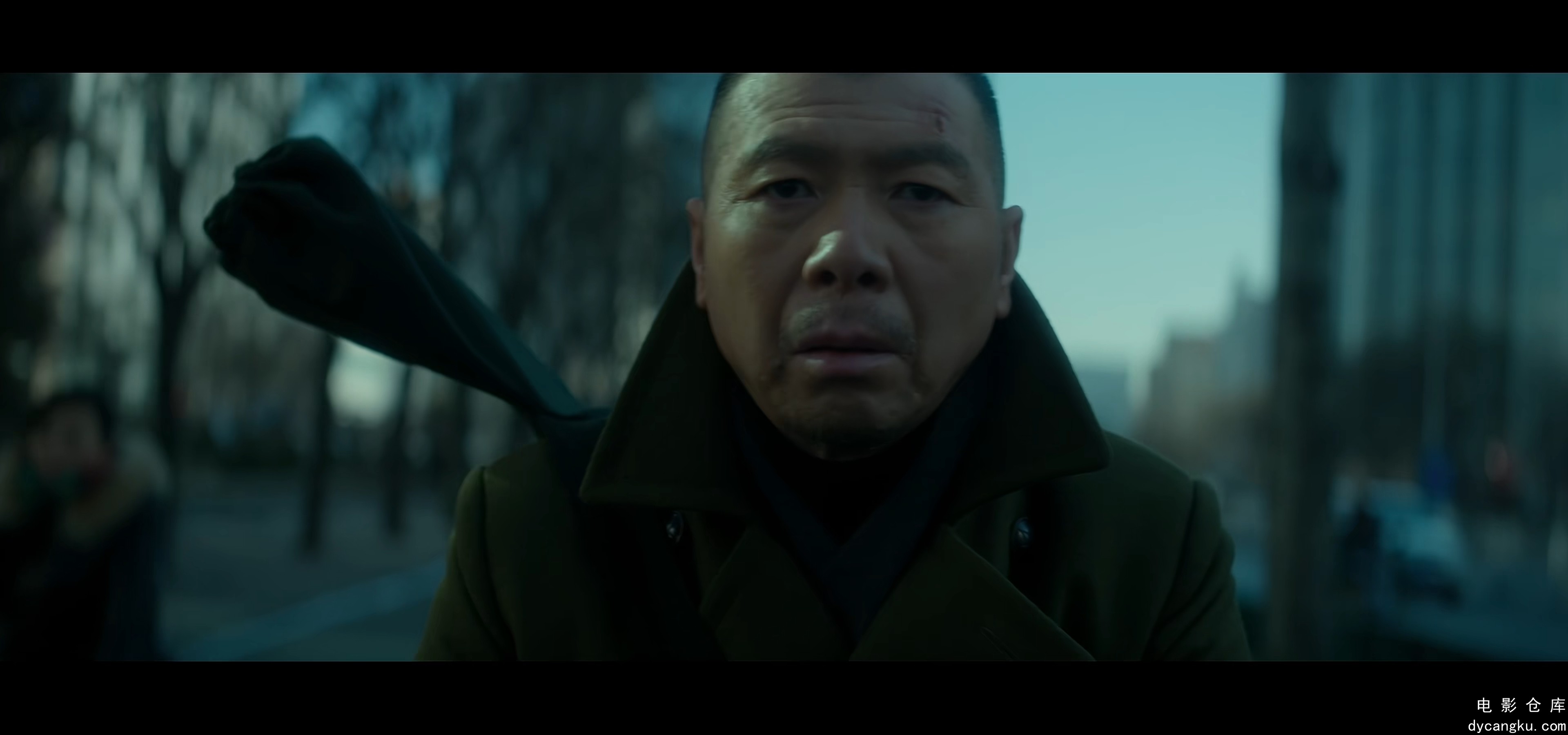[电影仓库dycangku.com]老炮儿.国语中字.2015.4K.WEB-DL.H265.AAC.mp4_snapshot_02.00.jpg