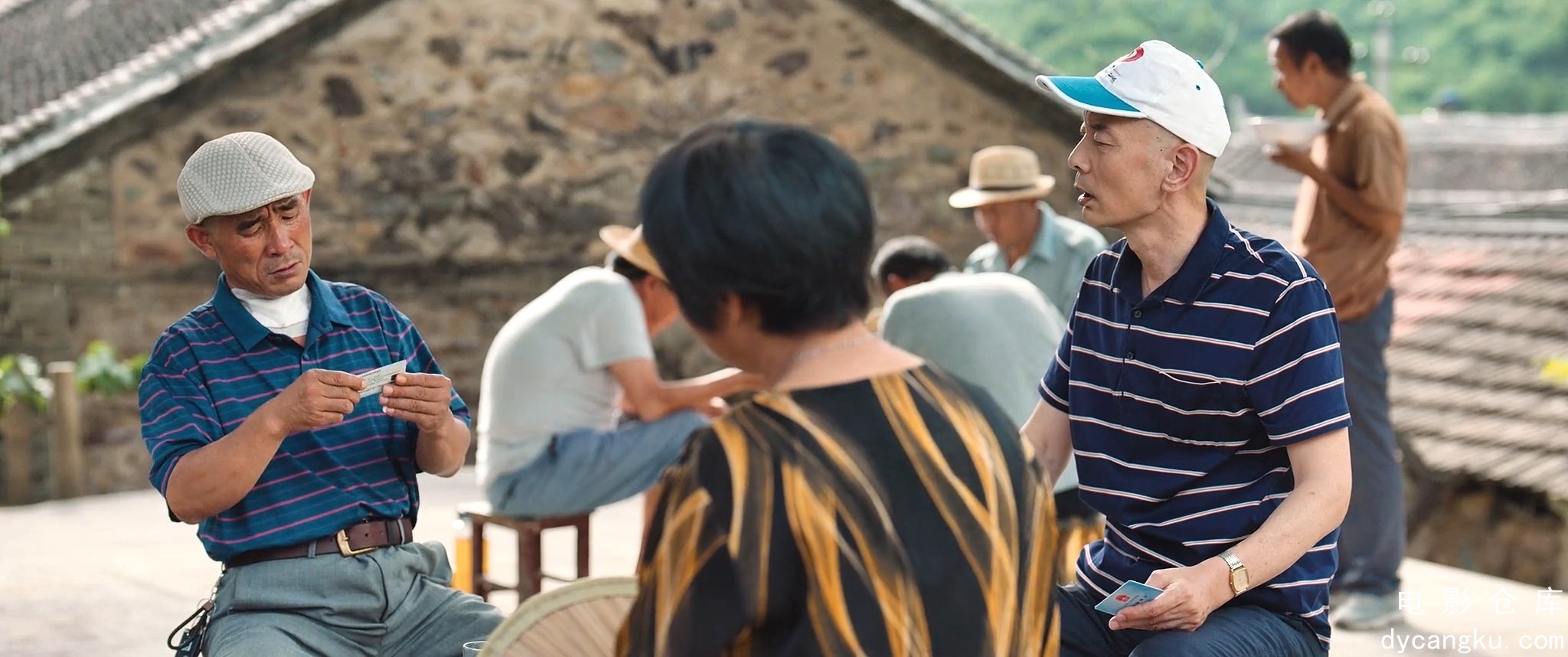 [电影仓库dycangku.com]我和我的家乡.2020.1080.HDR无水印.mp4_snapshot_00.28.43.307.jpg