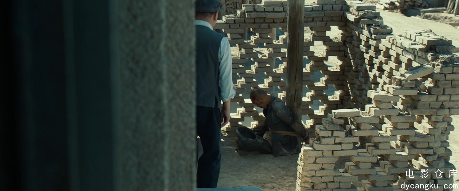 [电影仓库dycangku.com]一秒钟 One.Second.2020.HD1080P.X264.AAC.Mandarin.CHS.mp4_s.jpg