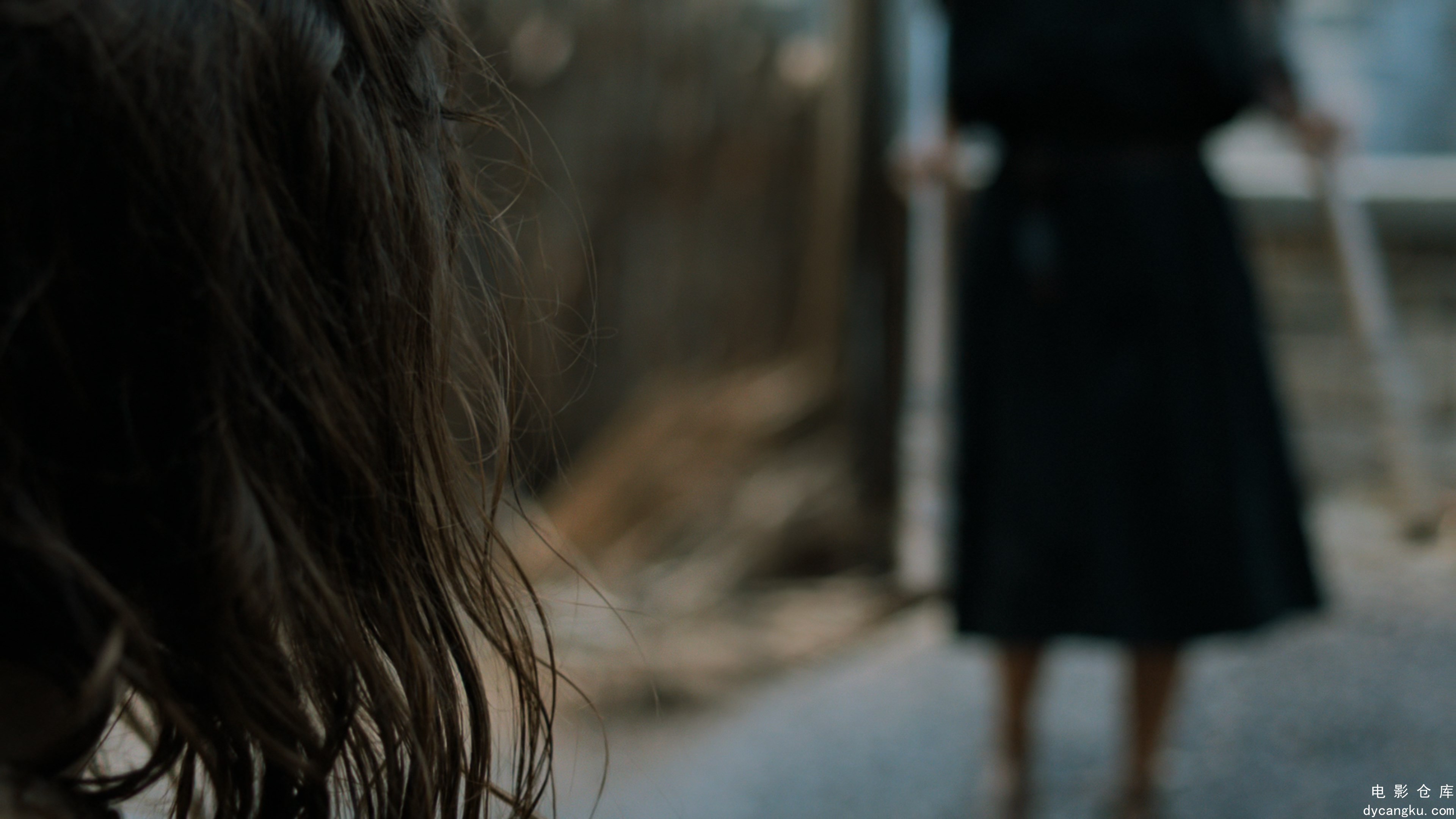 [电影仓库dycangku.com]权力的游戏 Game.of.Thrones.S06E01.The.Red.Woman.2160p.BluR.jpg
