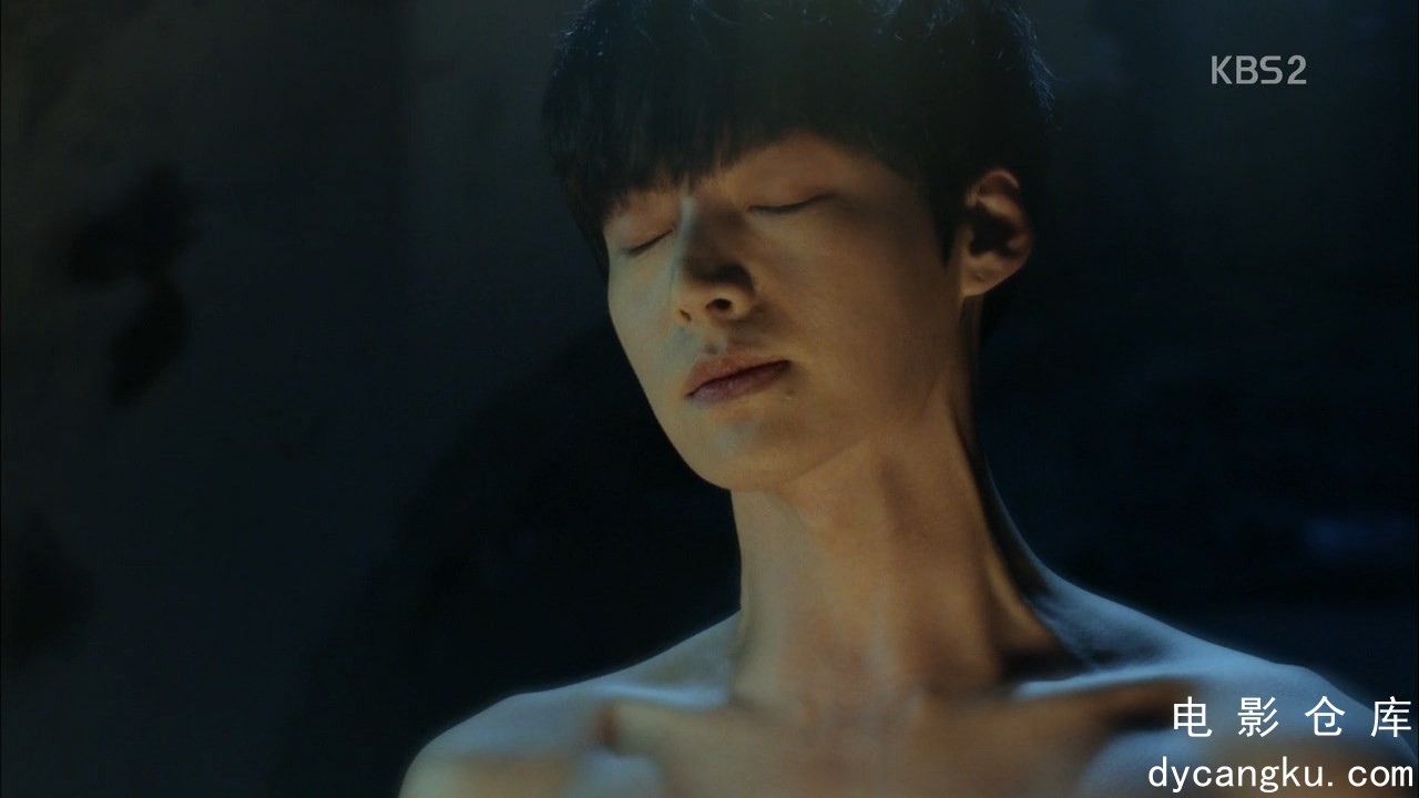 [电影仓库dycangku.com]吸血鬼医生.E01.mkv_snapshot_11.25.174.jpg