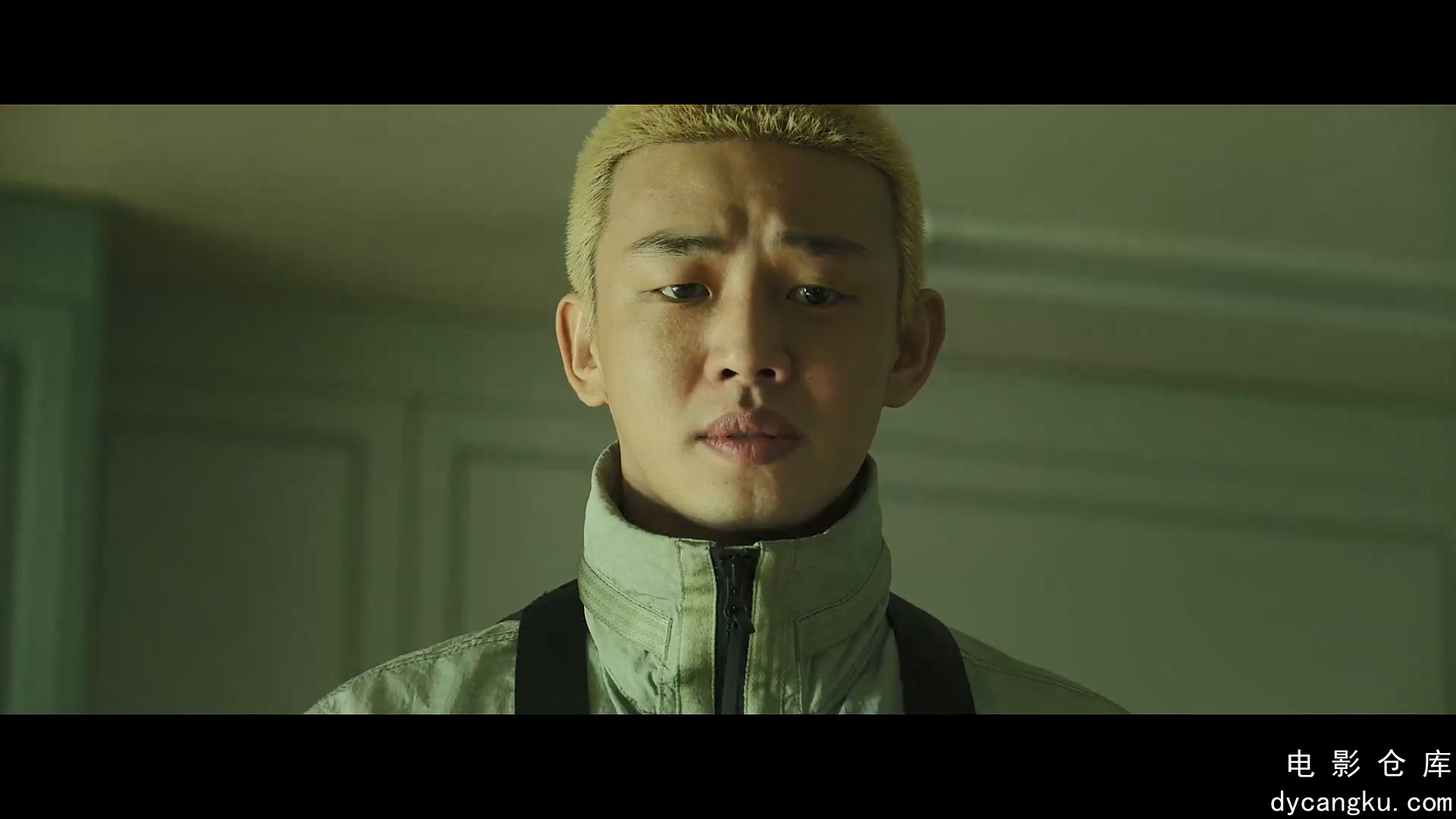 [电影仓库dycangku.com]活着.2020.1080P.mp4_snapshot_01.22.33.588.jpg