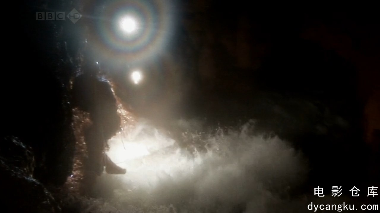 [电影仓库dycangku.com]火山失落之地lost.land.of.the.volcano.S01E02.720p.hdtv.x264.jpg