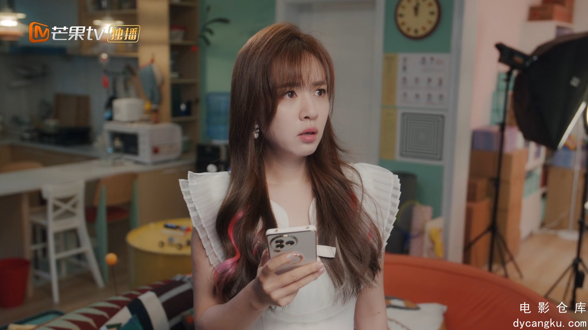 [电影仓库dycangku.com]欢乐家长群.E22.1080p.HD国语中字无水印.mkv_snapshot_25.10.603.jpg