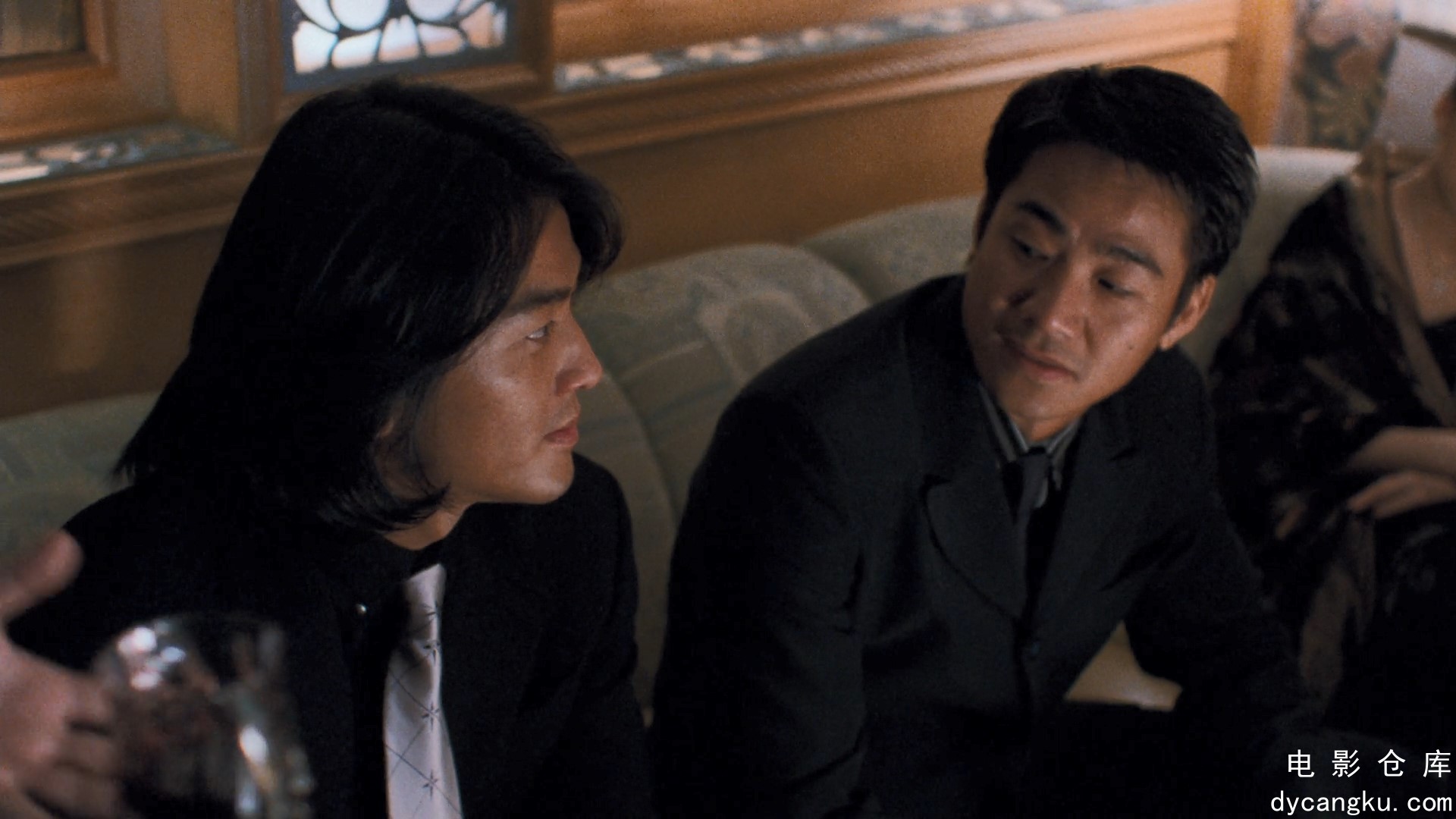 [电影仓库dycangku.com]古惑仔5之龙争虎斗 (1998).mkv_snapshot_00.41.59.040.jpg