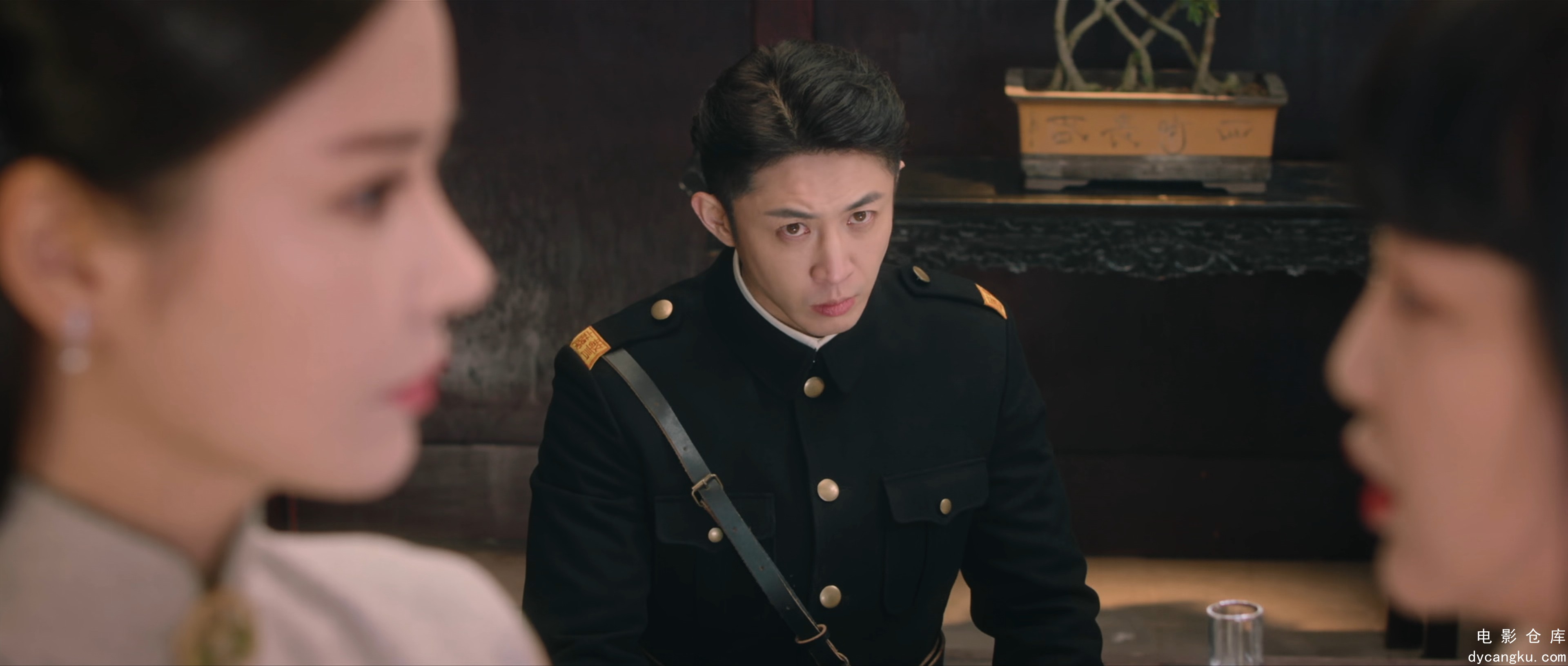 [电影仓库dycangku.com]Strange.Bell.Tolls.2023.2160p.WEB-DL.H265.DDP5.1.mkv_snaps.jpg