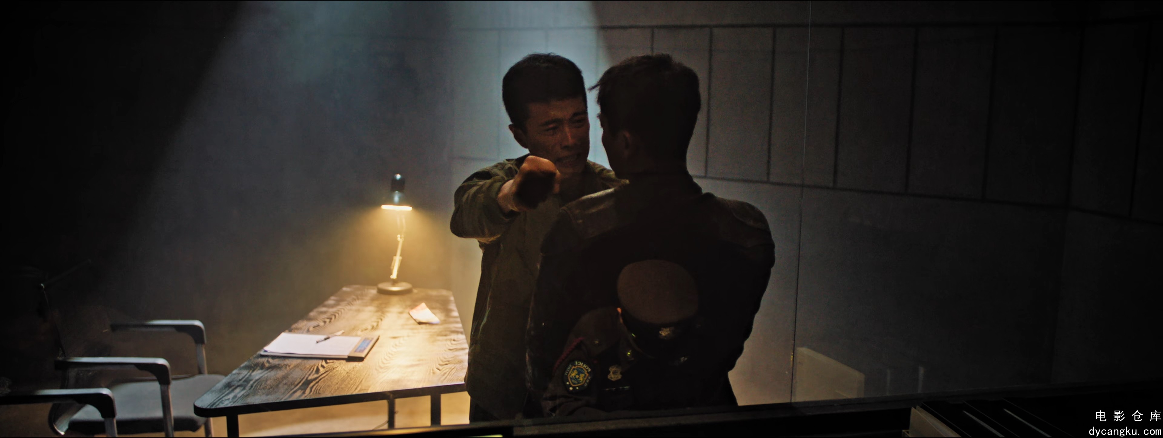 [电影仓库dycangku.com]Hunt The Wicked.2024.4K.EDR.WEB-DL.8bit.H265.DDP5.1.mkv_sn.jpg