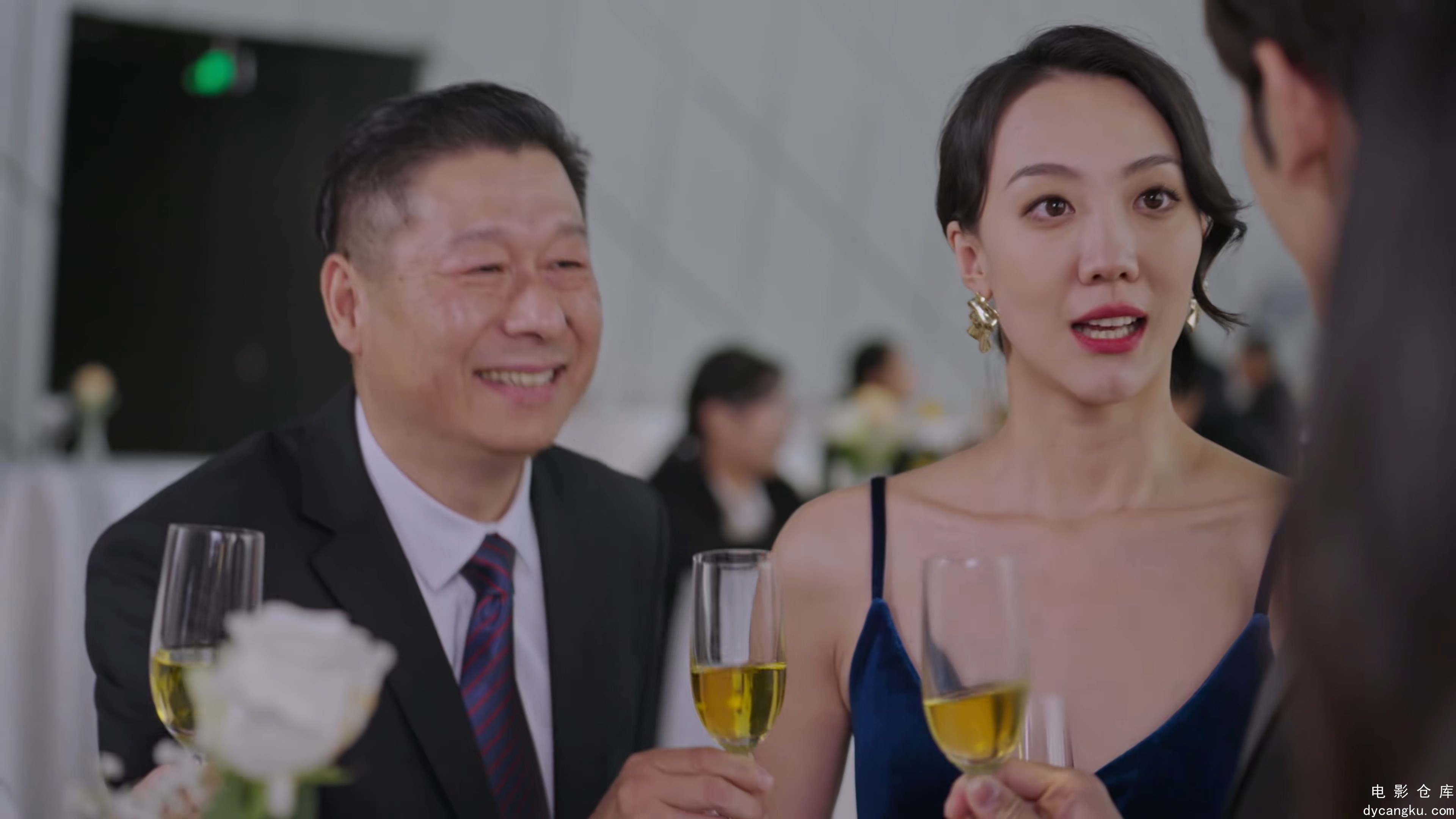 [电影仓库dycangku.com]Love.at.Second.Glance.S01E01.2014.2160p.WEB-DL.H265.AAC.mk.jpg