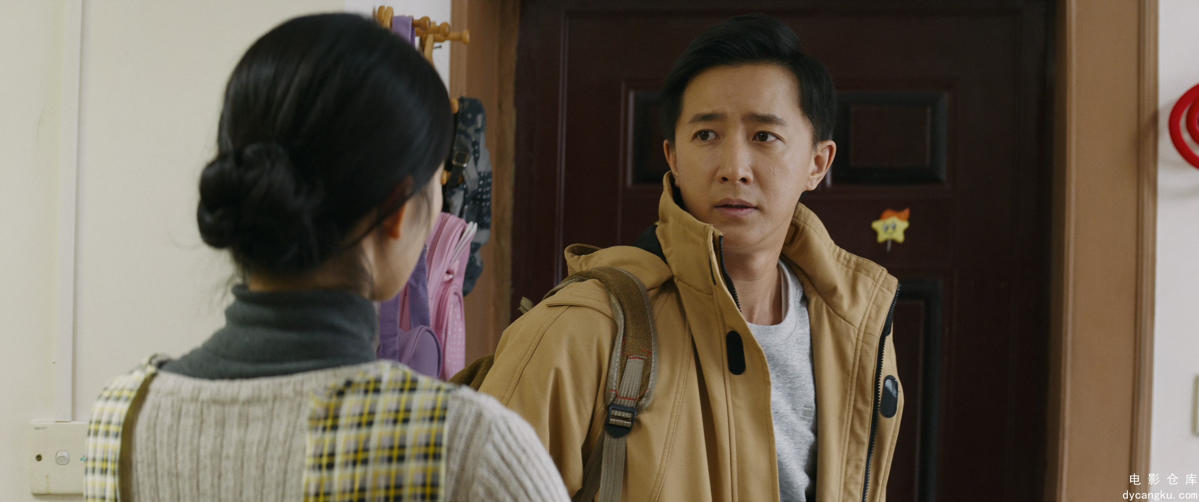 [电影仓库dycangku.com]Silence.of.Smoke.2023.2160p.HQ.WEB-DL.H265.60fps.DDP5.1.mk.jpg
