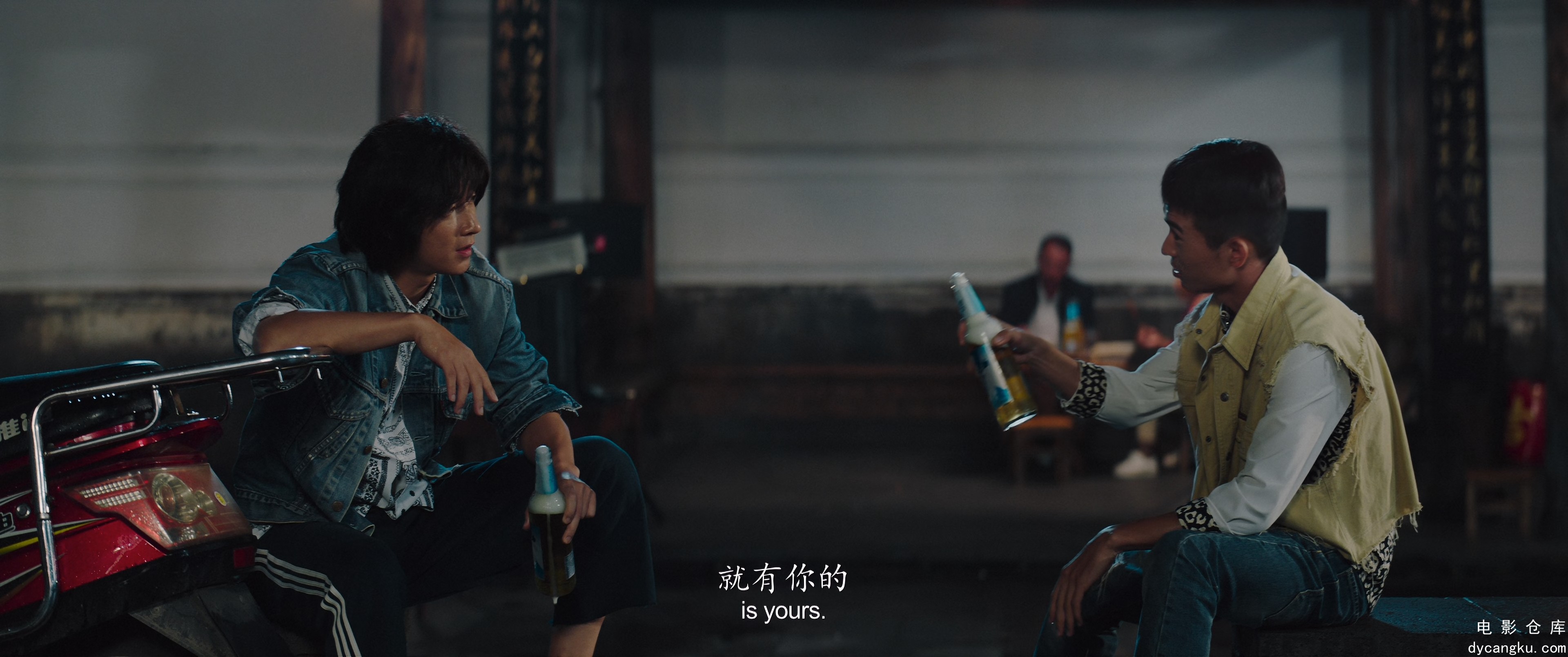 [电影仓库dycangku.com]Silence.of.Smoke.2023.2160p.HQ.WEB-DL.H265.60fps.DDP5.1.mk.jpg