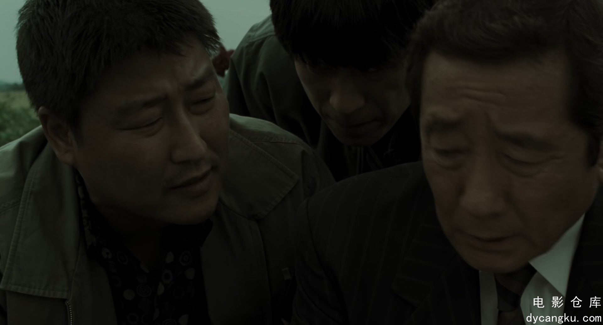 [电影仓库dycangku.com]Memories.of.Murder.2003.BluRay.1080p.DTS-HDMA5.1.x265.10bi.jpg