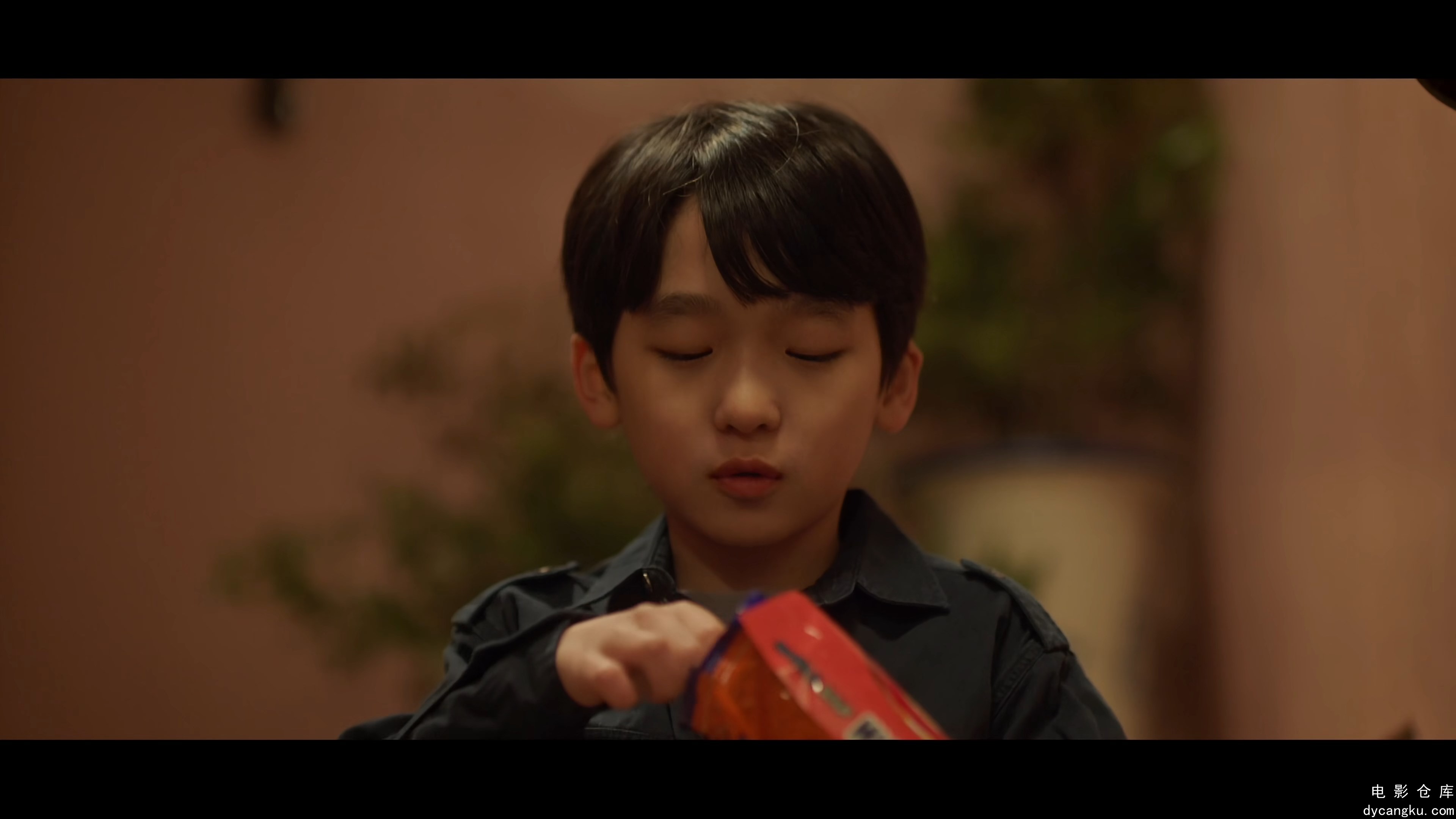 [电影仓库dycangku.com]重组家庭.Family.by.Choice.S01E01.2024.2160p.IQ.WEB-DL.DDP2.jpg