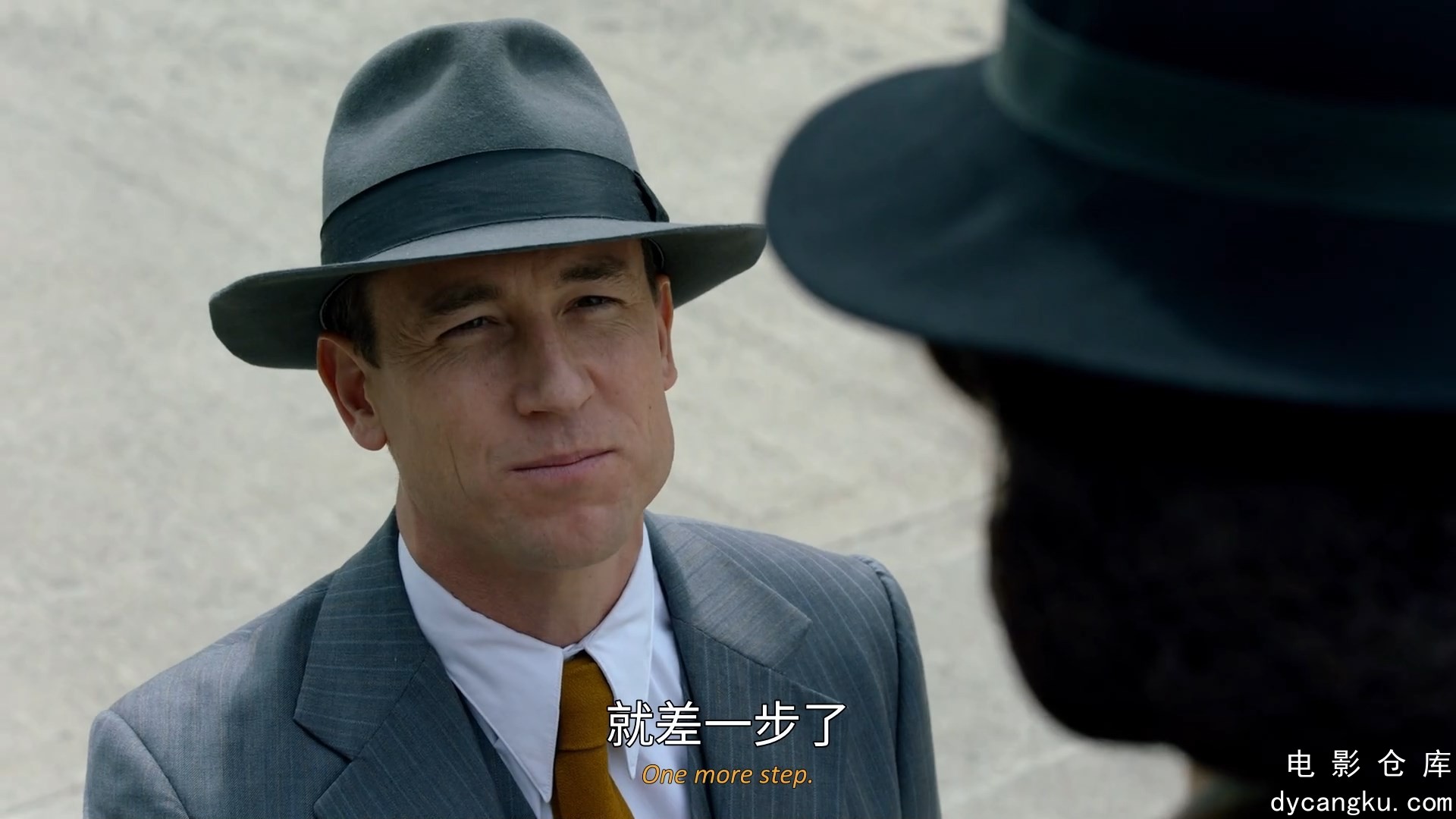 [电影仓库dycangku.com]古战场传奇.S02E01.HD1080P.YYeTs.中英双字.mp4_snapshot_37.39.333.jpg