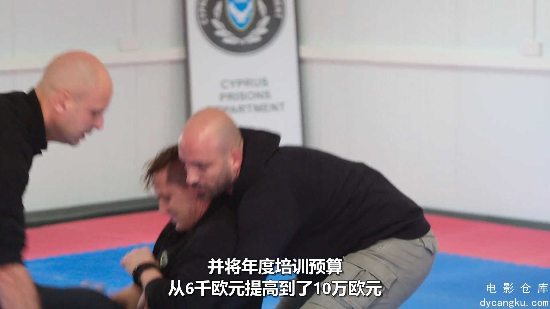 [电影仓库dycangku.com]S06E02.mp4_snapshot_33.21.220.jpg