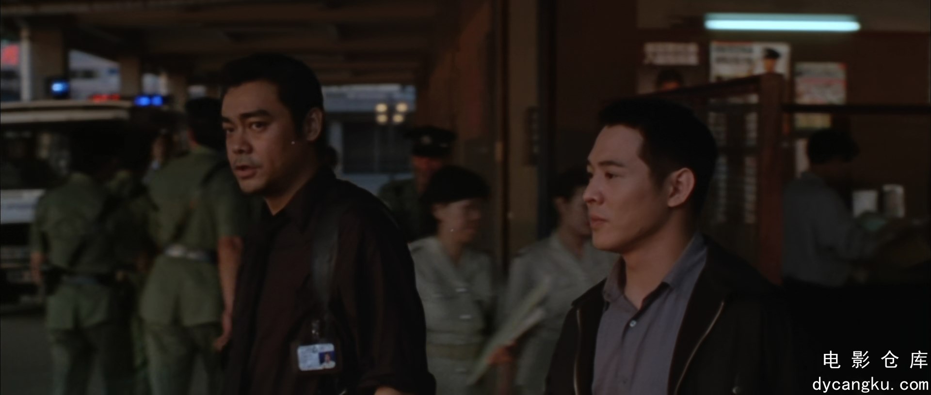 [电影仓库dycangku.com]黑侠.Black.Mask.1996.BluRay.1080p.x265.10bit.2Audio.mkv_sn.jpg