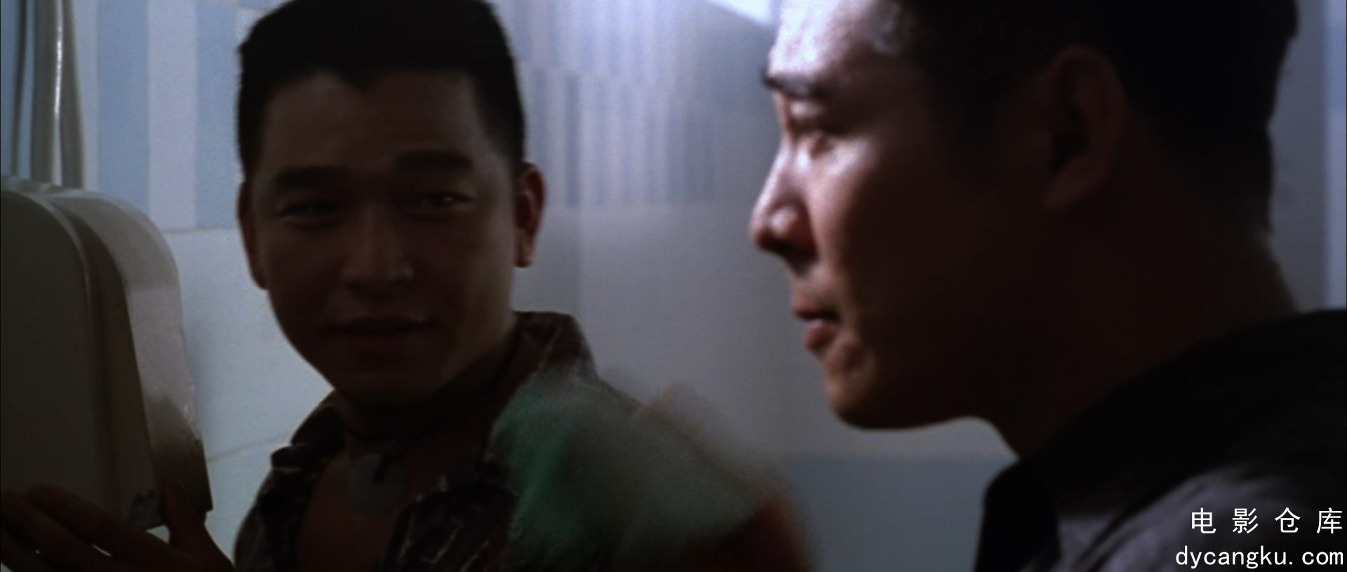 [电影仓库dycangku.com]黑侠.Black.Mask.1996.BluRay.1080p.x265.10bit.2Audio.mkv_sn.jpg
