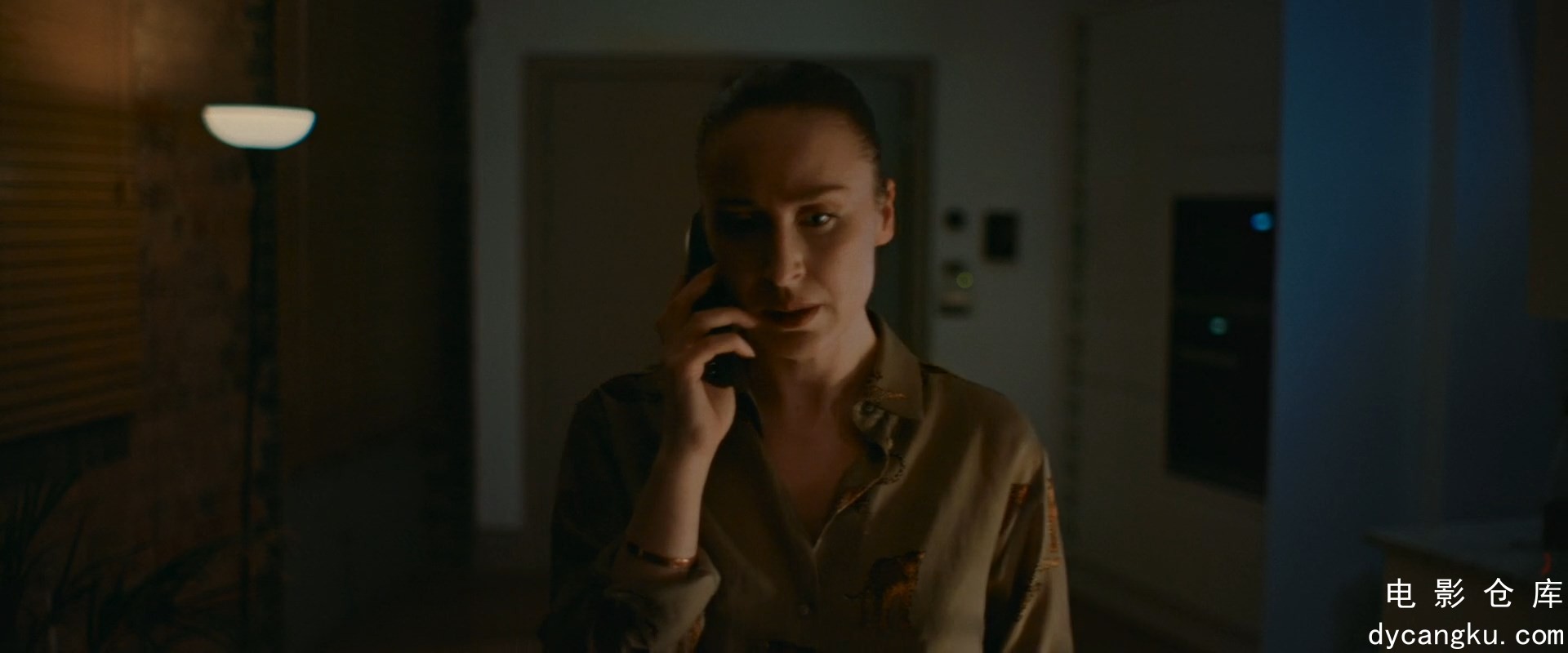 [电影仓库dycangku.com]The.Girl.With.The.Fork.2024.1080p.WEBRip.x264.AAC.mp4_snap.jpg