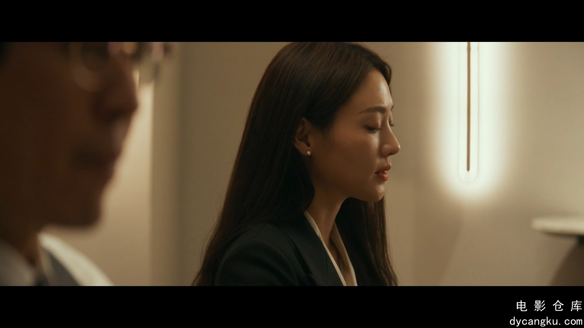 [电影仓库dycangku.com]普通家庭.A.Normal.Family.2024.1080p韩语中字.mp4_snapshot_0.jpg