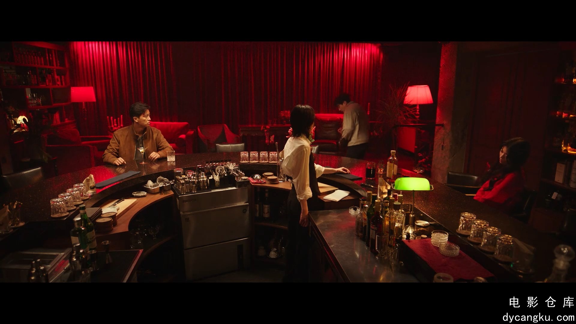 [电影仓库dycangku.com]杀手们.The Killers.2024.WEB-Rip.DDP2.0.H264.CHS - 1080P.韩.jpg