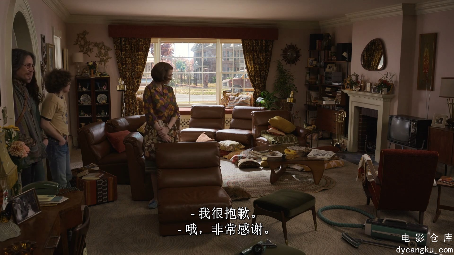 [电影仓库dycangku.com]Here.2024.1080p.AMZN.WEBRip.1400MB.DD5.1.x264[内封简中].mk.jpg