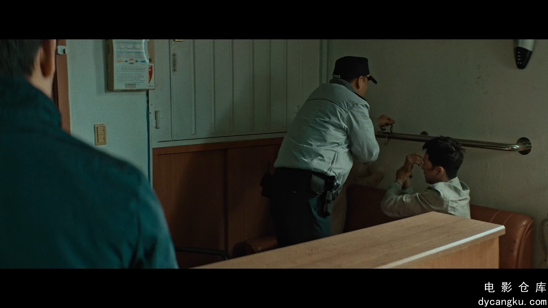 [电影仓库dycangku.com]青年警察 (2017) - 1080p.mp4_snapshot_01.14.53.356.jpg