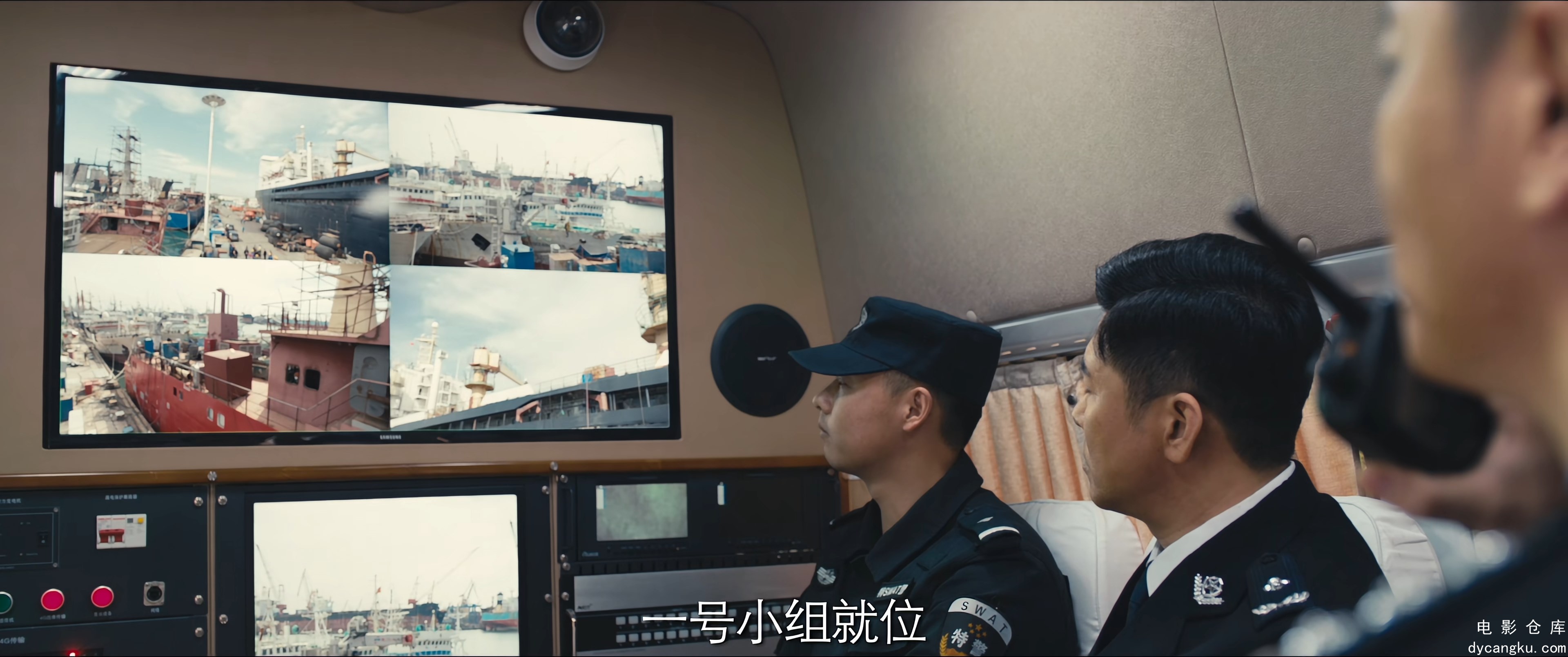 [电影仓库dycangku.com]4k JJZ2.mp4_snapshot_00.57.03.919.jpg