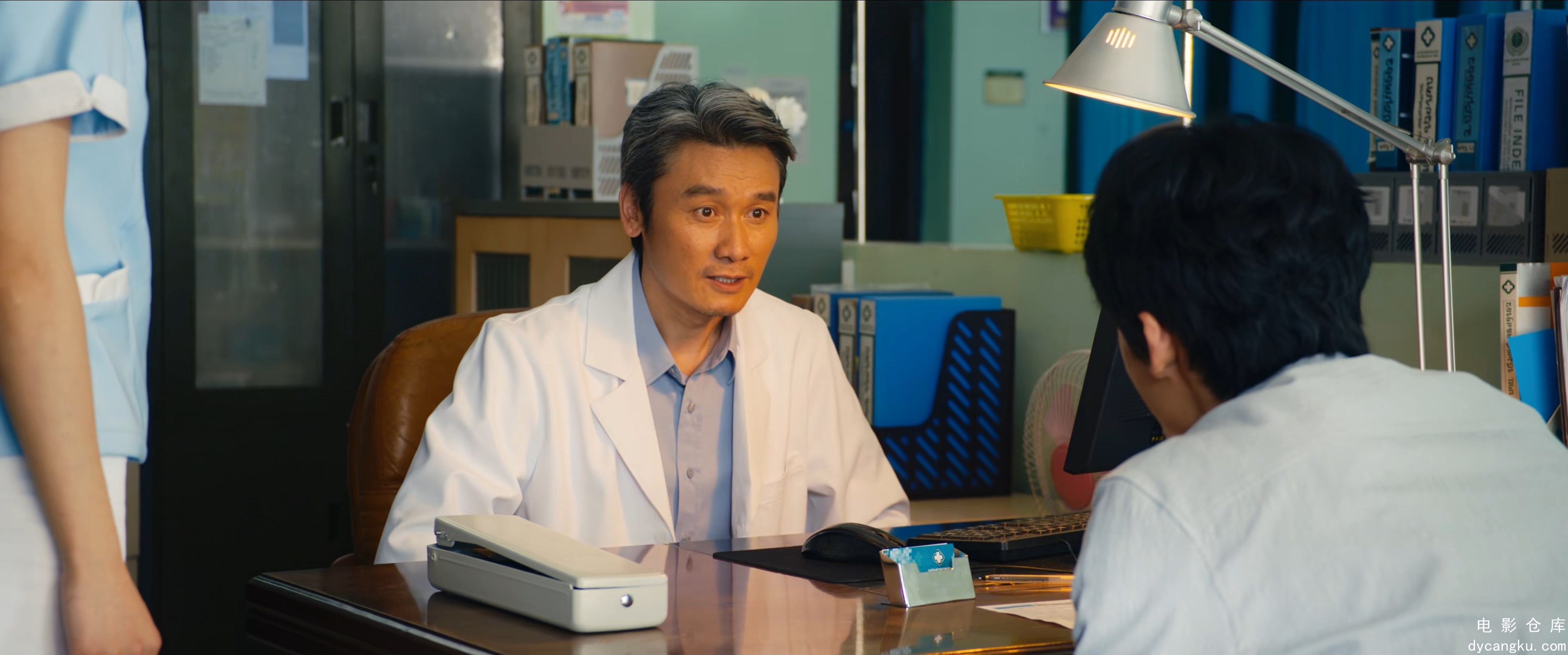 [电影仓库dycangku.com]The.Embers.S01E01.2025.2160p.WEB-DL.DDP5.1.H265.mkv_snapsh.jpg