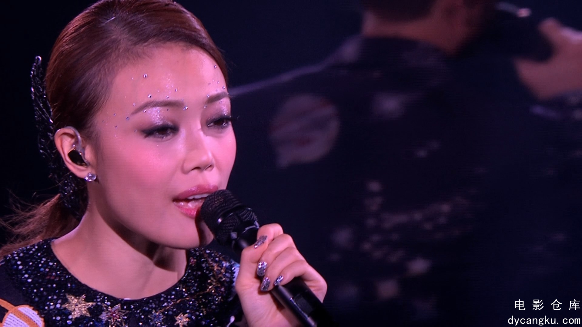 [电影仓库dycangku.com]Joey.Yung.&.Hacken.Lee.Concert.Live.2015.BluRay.1080p.DTS-.jpg