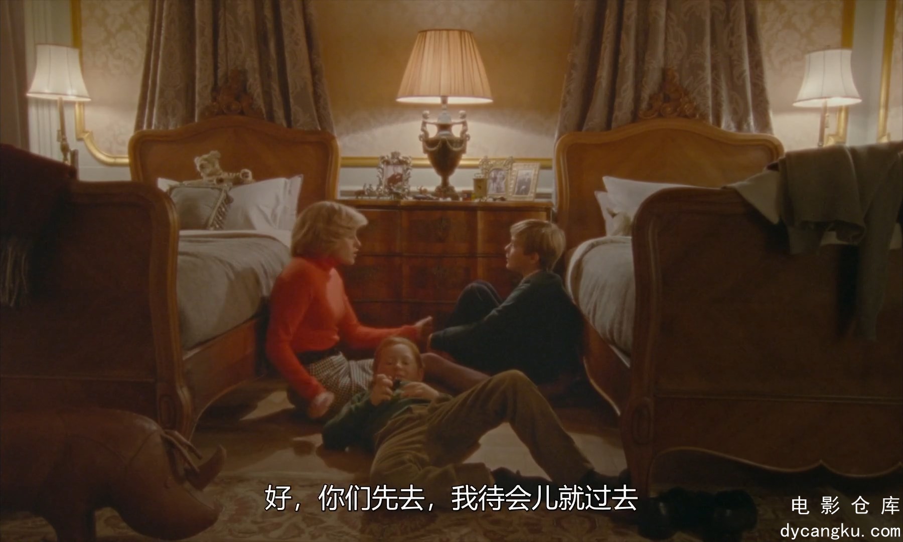[电影仓库dycangku.com]斯宾塞.2021.BD1080p.中文字幕.mp4_snapshot_00.22.14.868.jpg