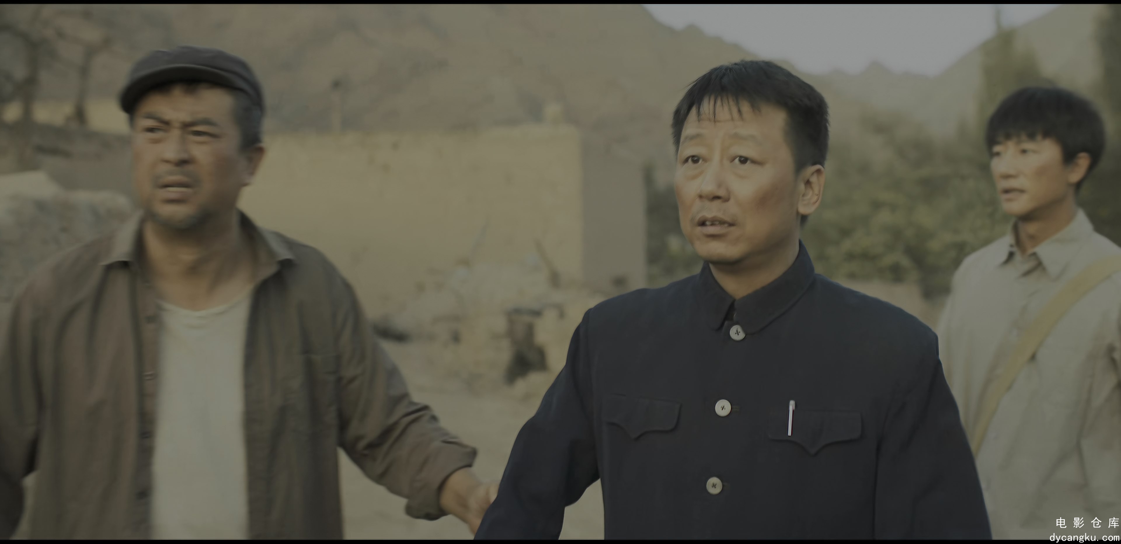 [电影仓库dycangku.com]Minning.Town.EP01.2021.4K.HDR.WEB-DL.HEVC.2Audios.DD2.0.mk.jpg