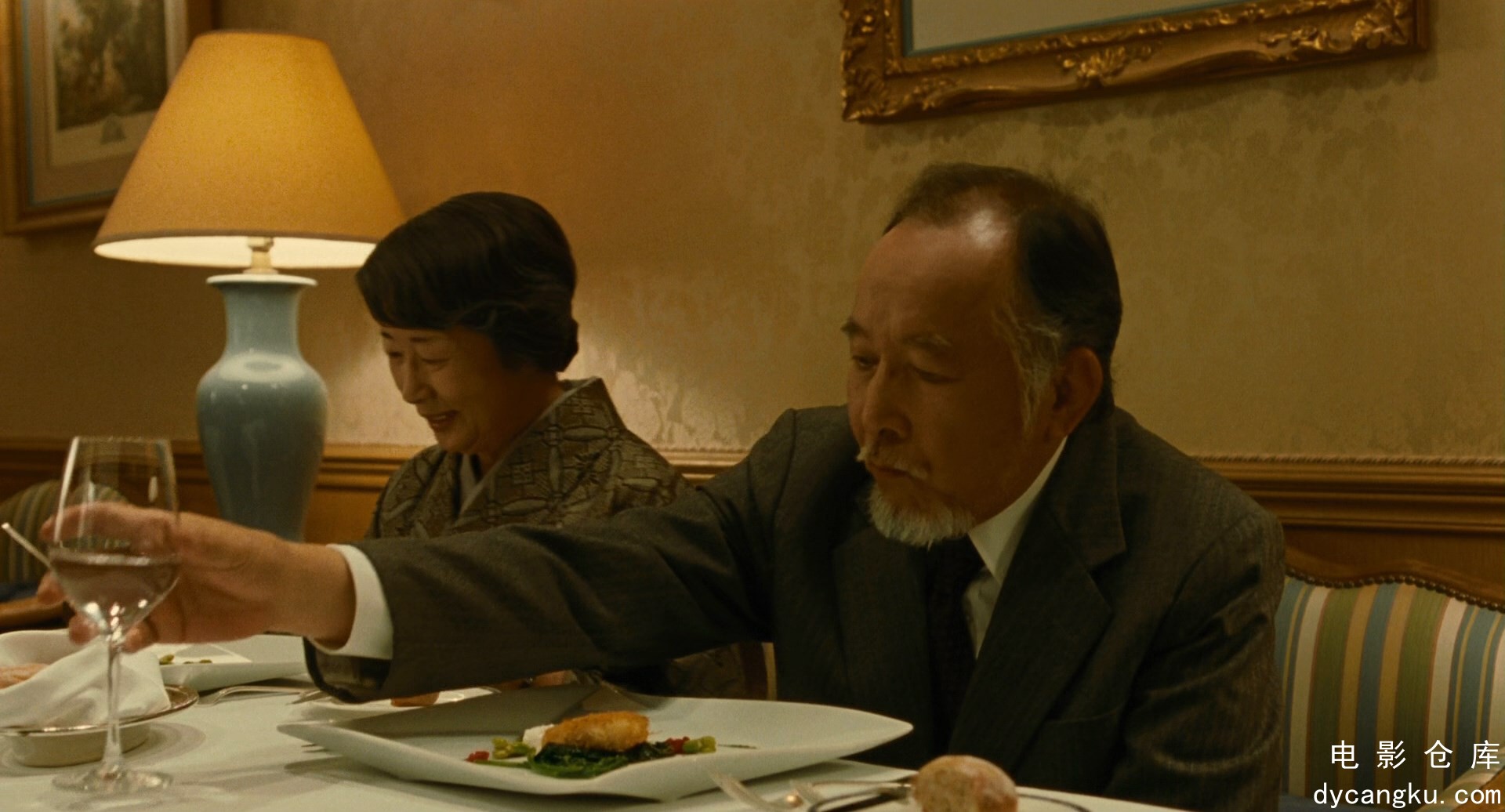 [电影仓库dycangku.com]Tokyo.Family.2013.1080p.BluRay.DD.5.1.x265-10bit.mkv_snaps.jpg