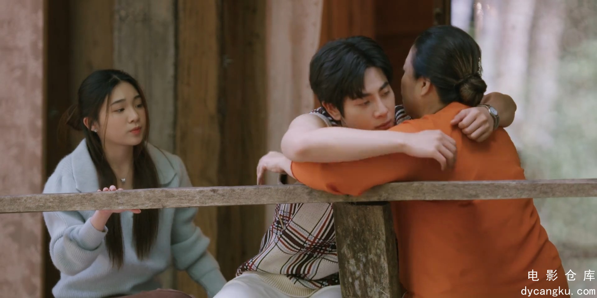 [电影仓库dycangku.com]大叔的爱.Ossan’s.Love.Thailand.S01E12.2025.1080p.Viu.WEB-.jpg